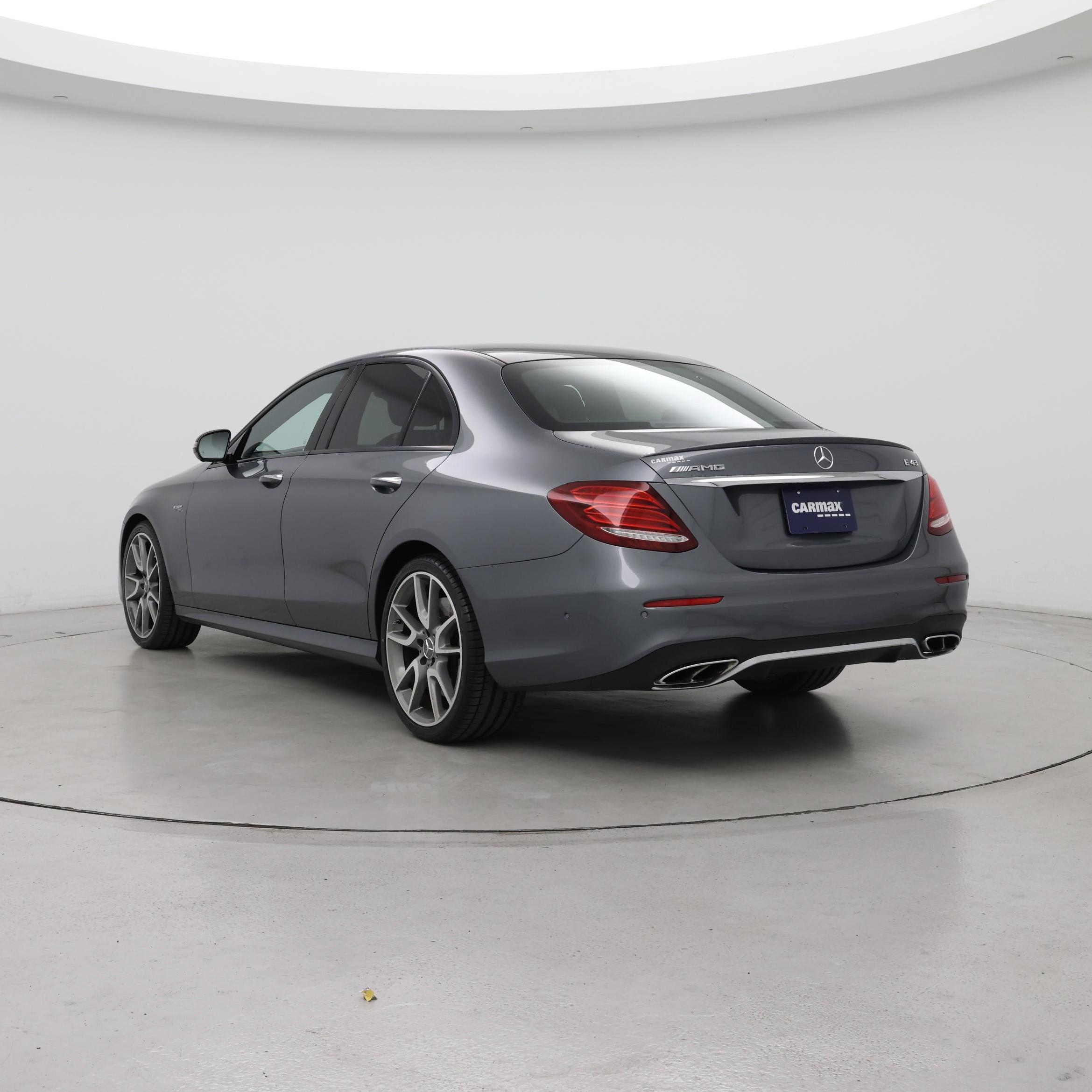 Thumbnail: 2018 Mercedes-Benz E-Class - 2