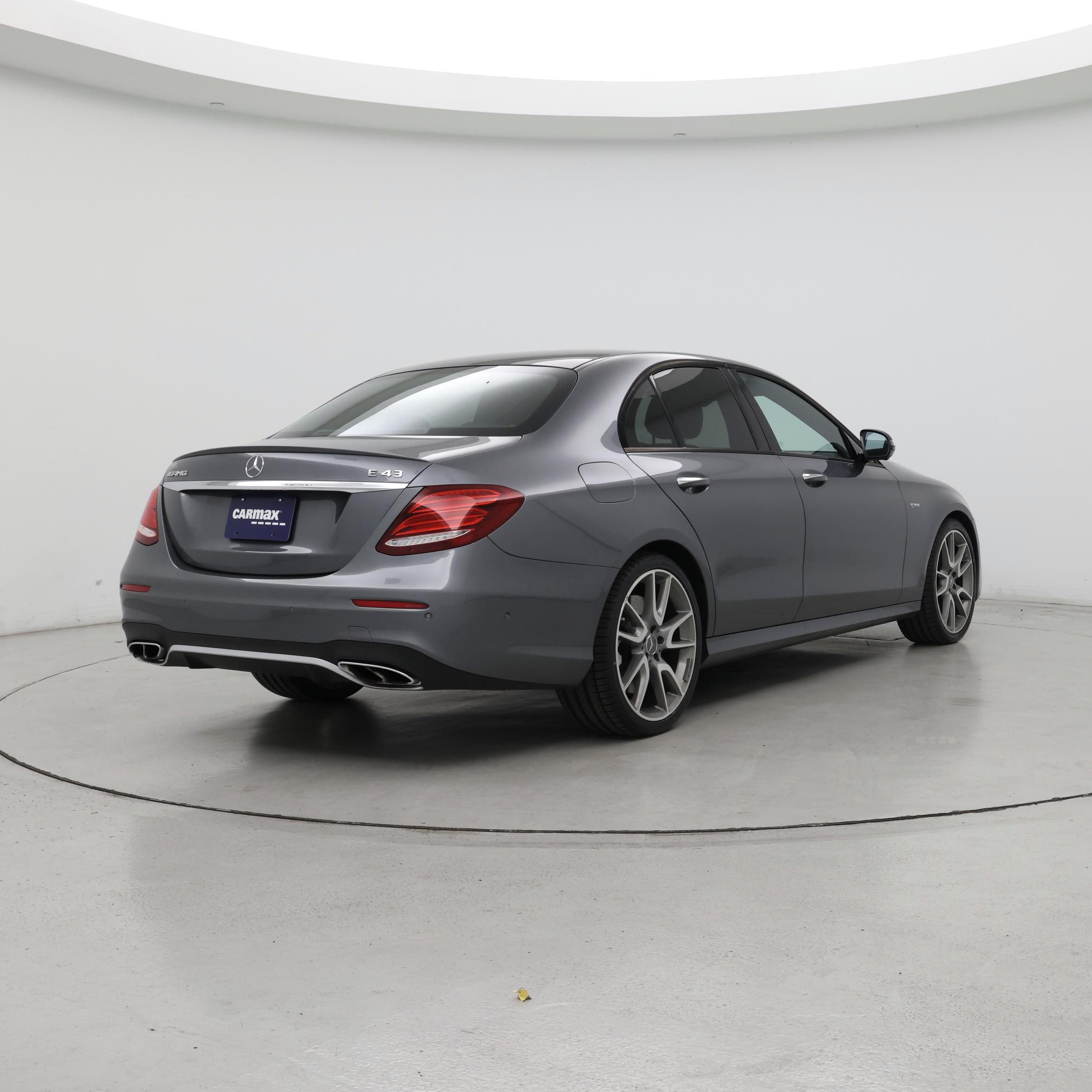 Thumbnail: 2018 Mercedes-Benz E-Class - 8