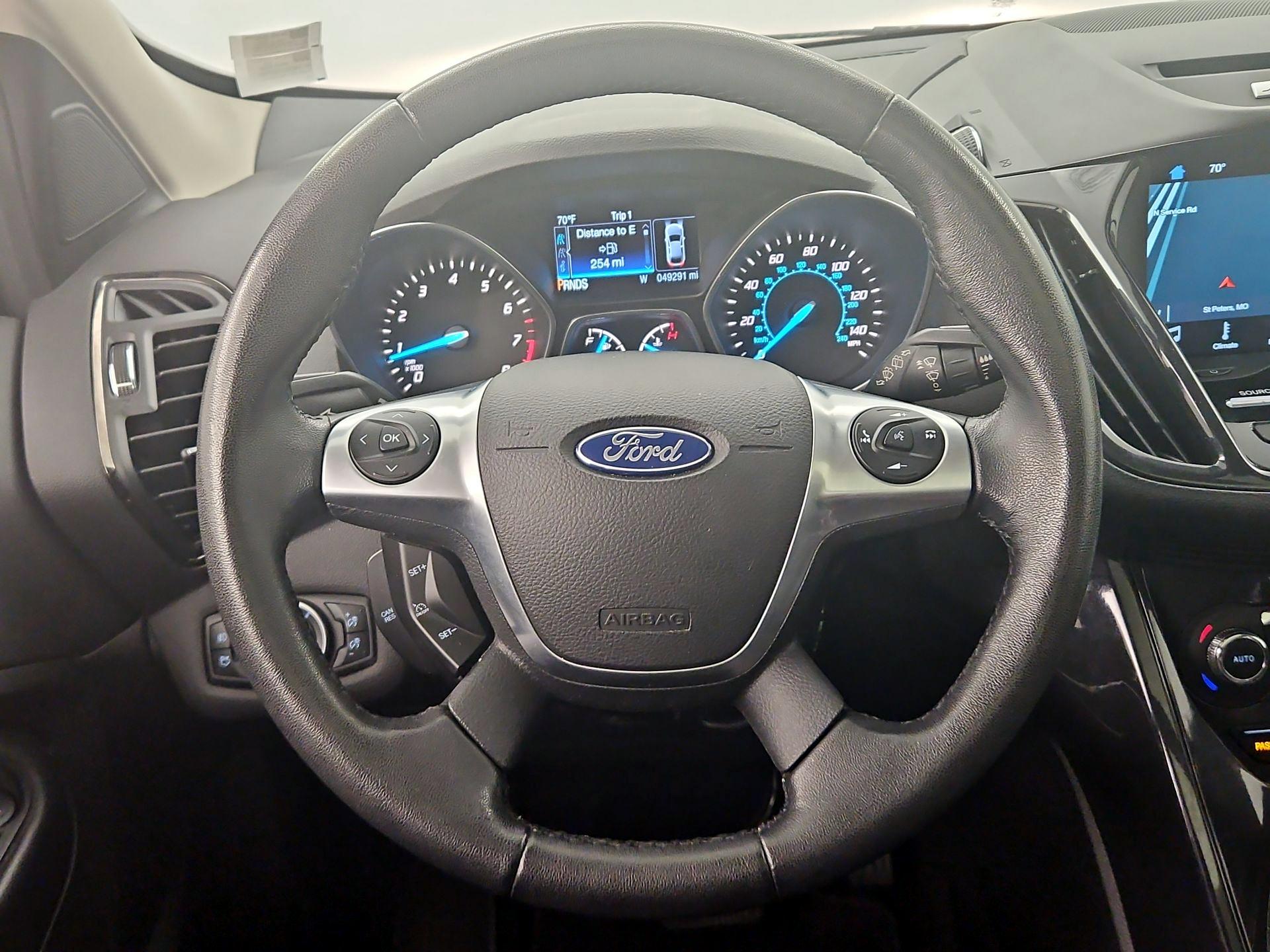 Thumbnail: 2016 Ford Escape - 10