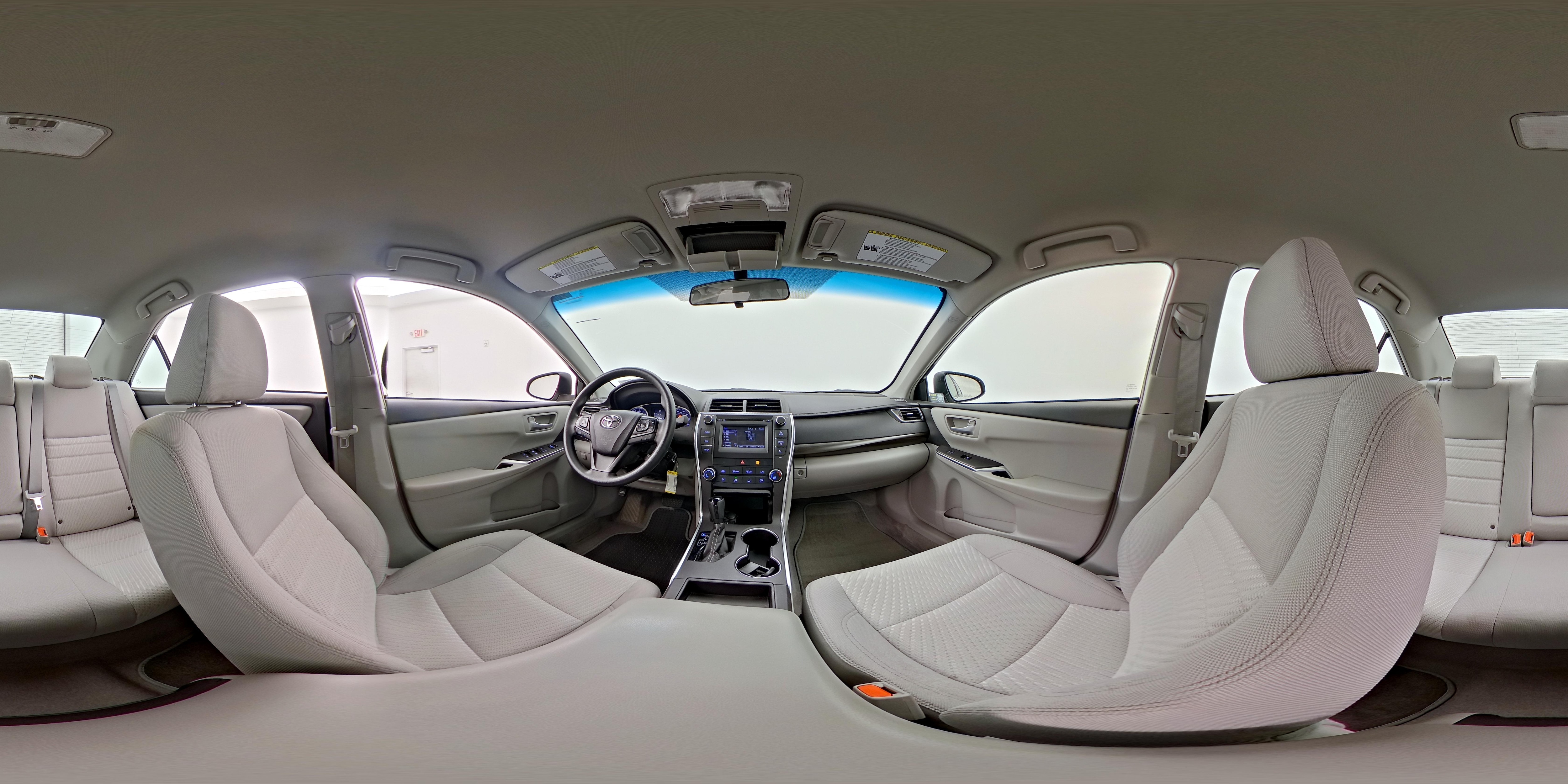 2017 Toyota Camry LE - Photo 24