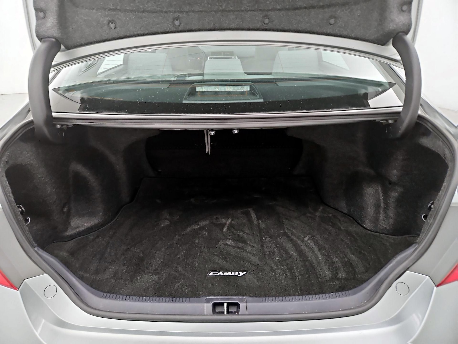 2017 Toyota Camry LE - Photo 21