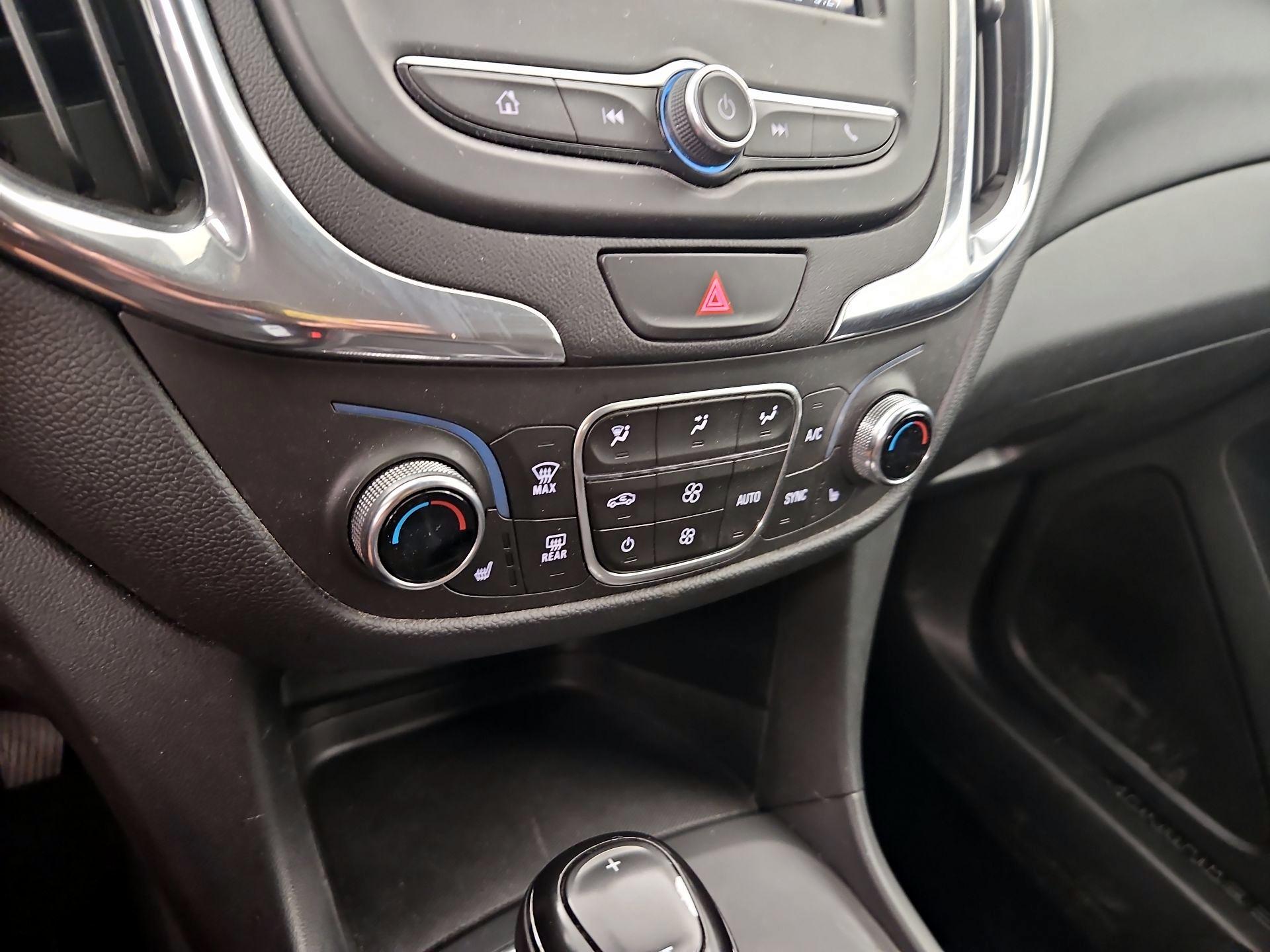 Thumbnail: 2019 Chevrolet Equinox - 16
