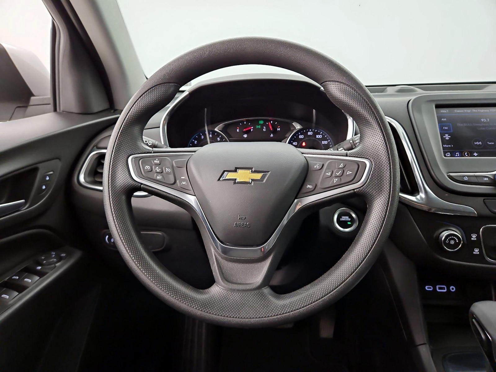 2022 Chevrolet Equinox LT - Photo 11