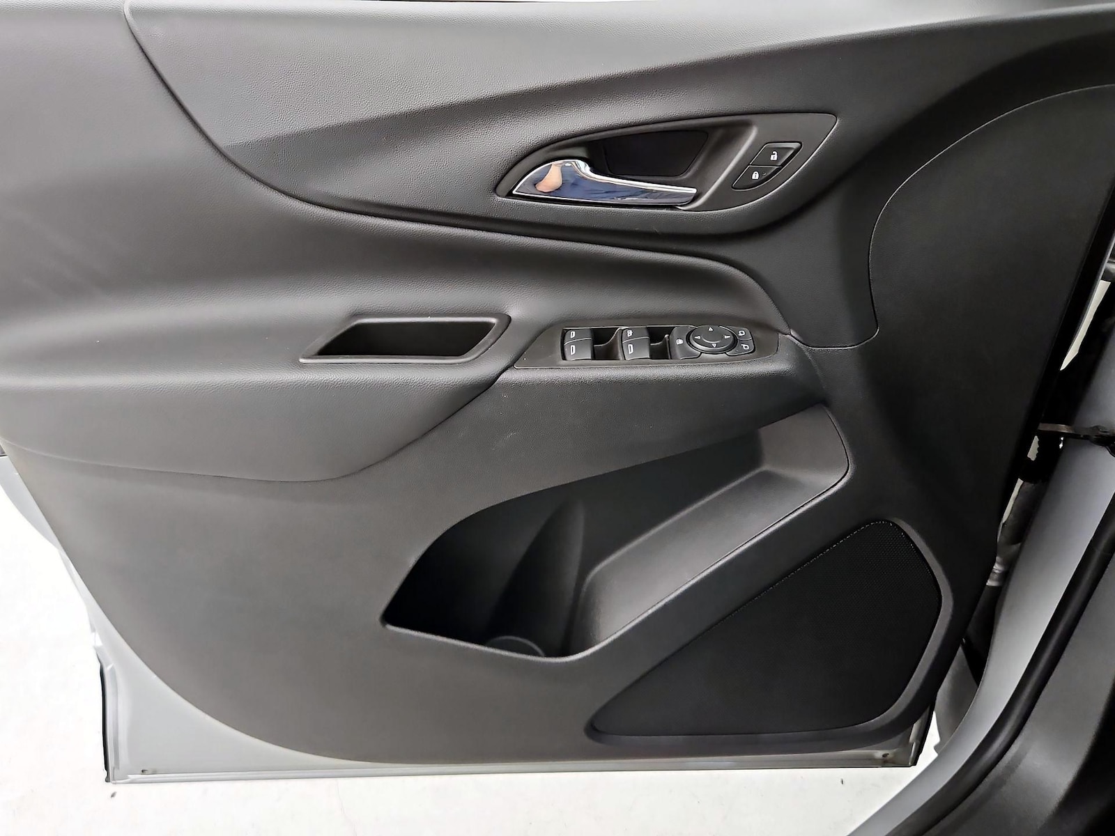 2022 Chevrolet Equinox LT - Photo 13