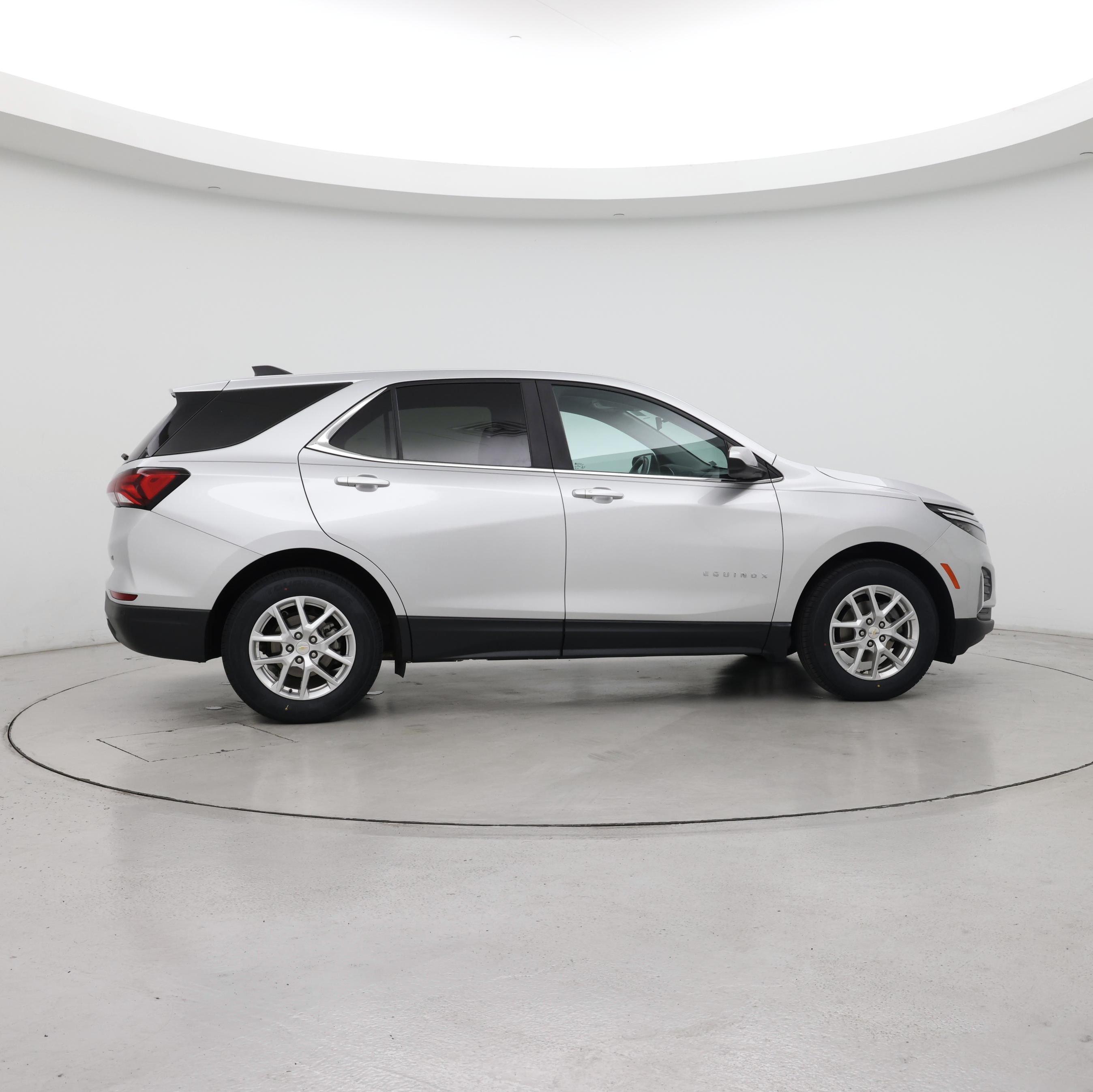 Thumbnail: 2022 Chevrolet Equinox - 7