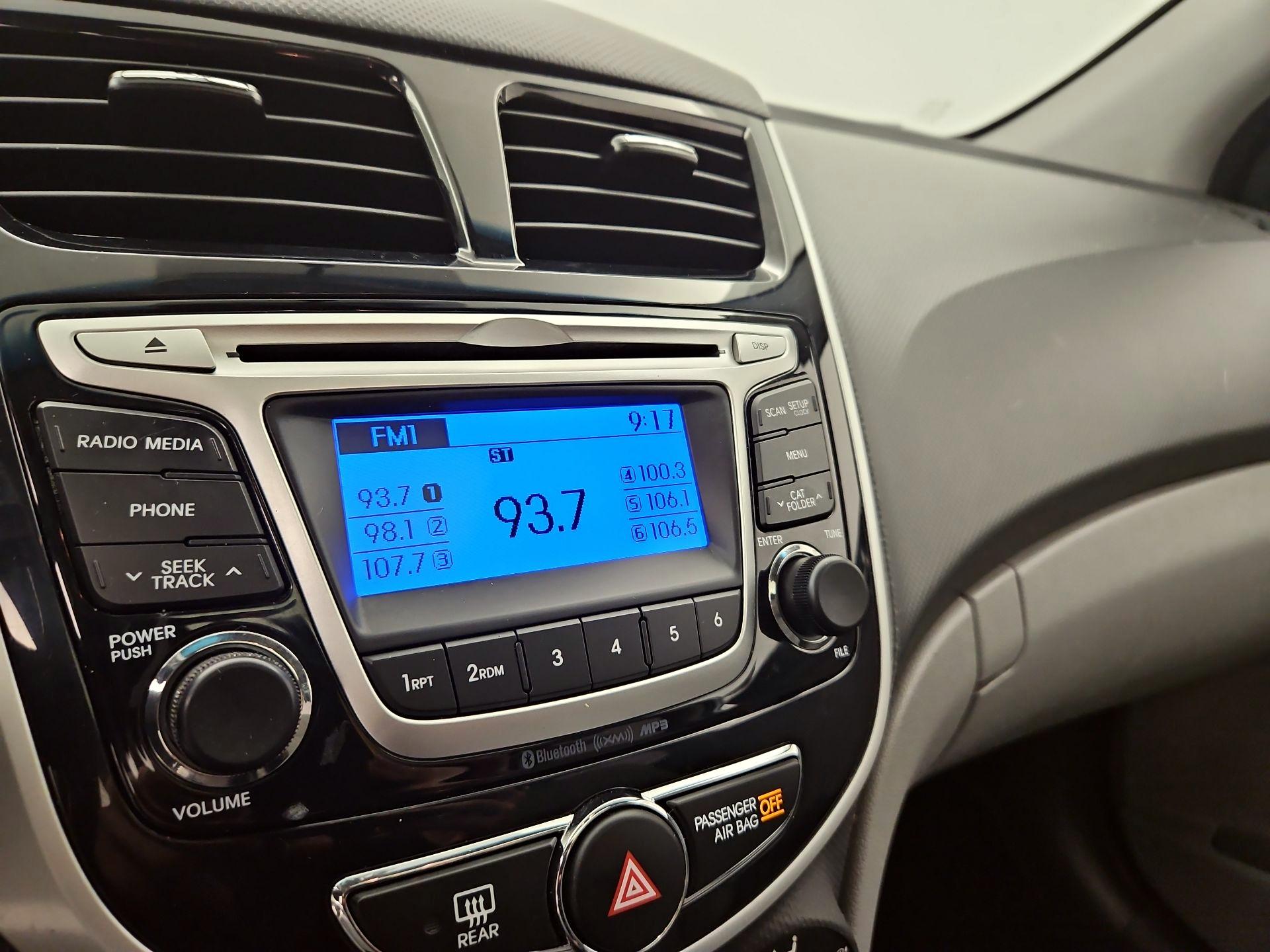 Thumbnail: 2014 Hyundai Accent - 14