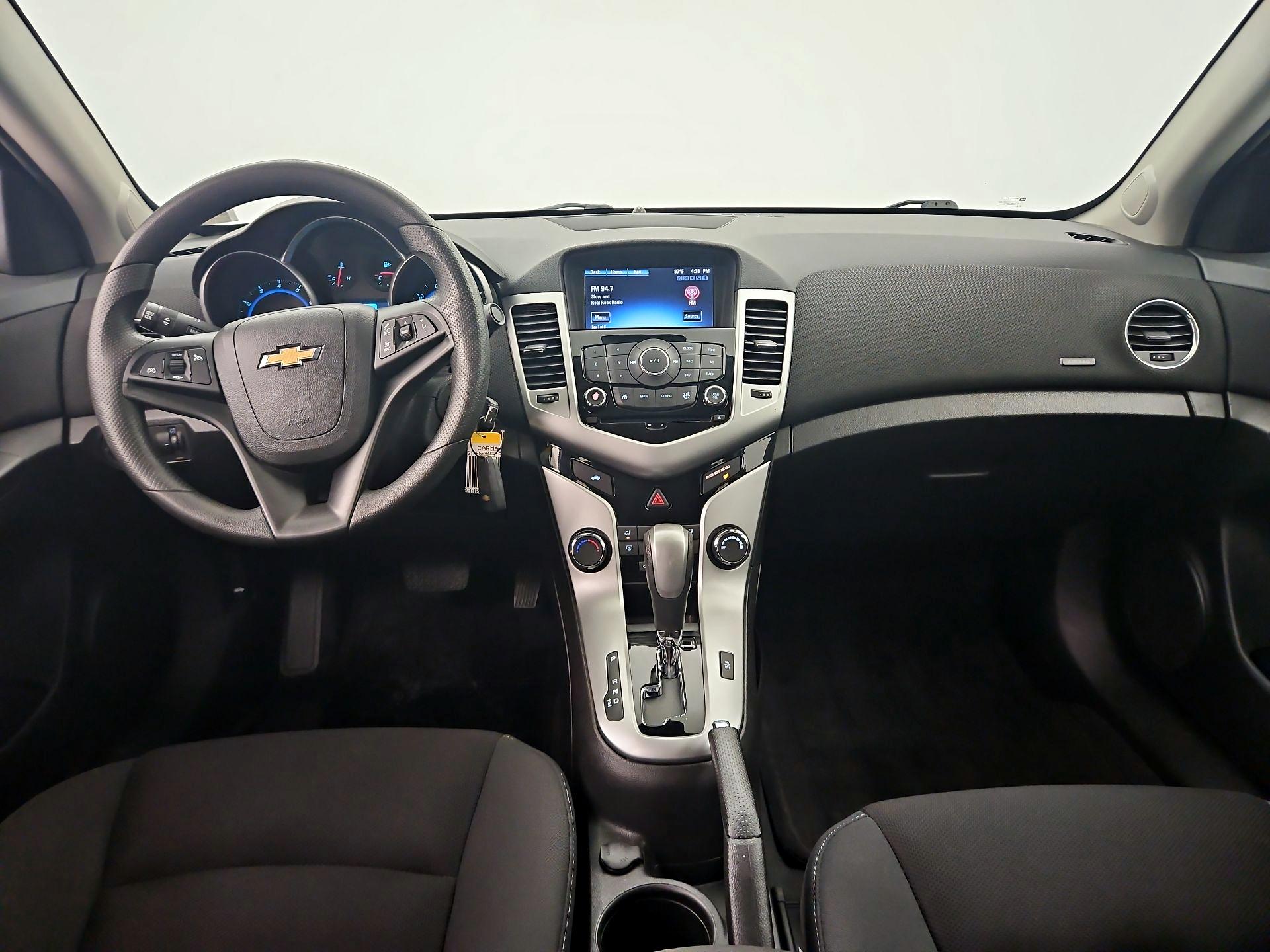 Thumbnail: 2016 Chevrolet Cruze - 9