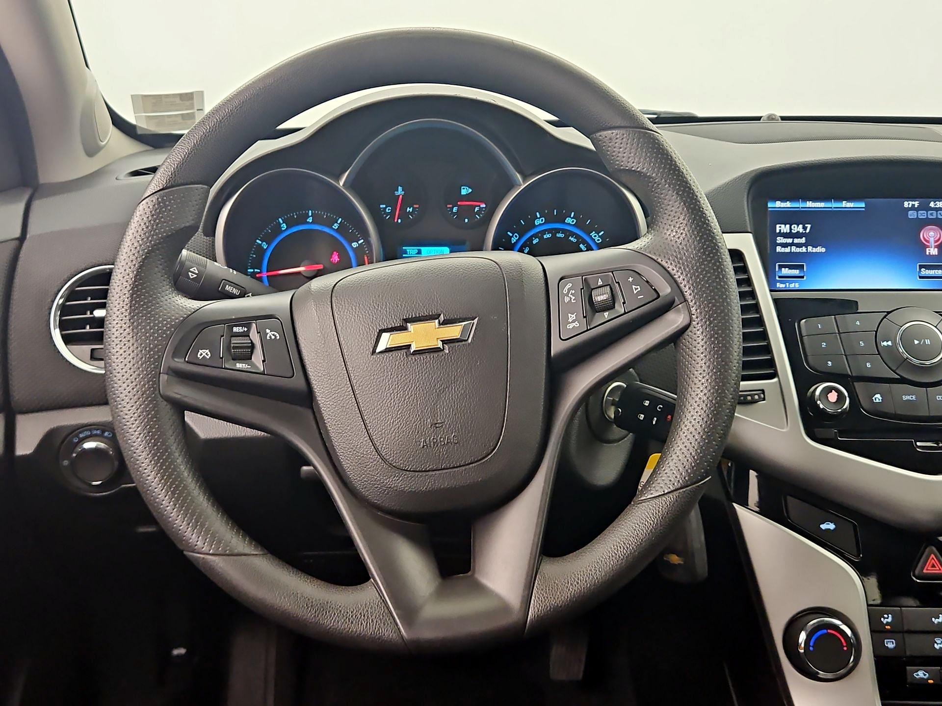 Thumbnail: 2016 Chevrolet Cruze - 10