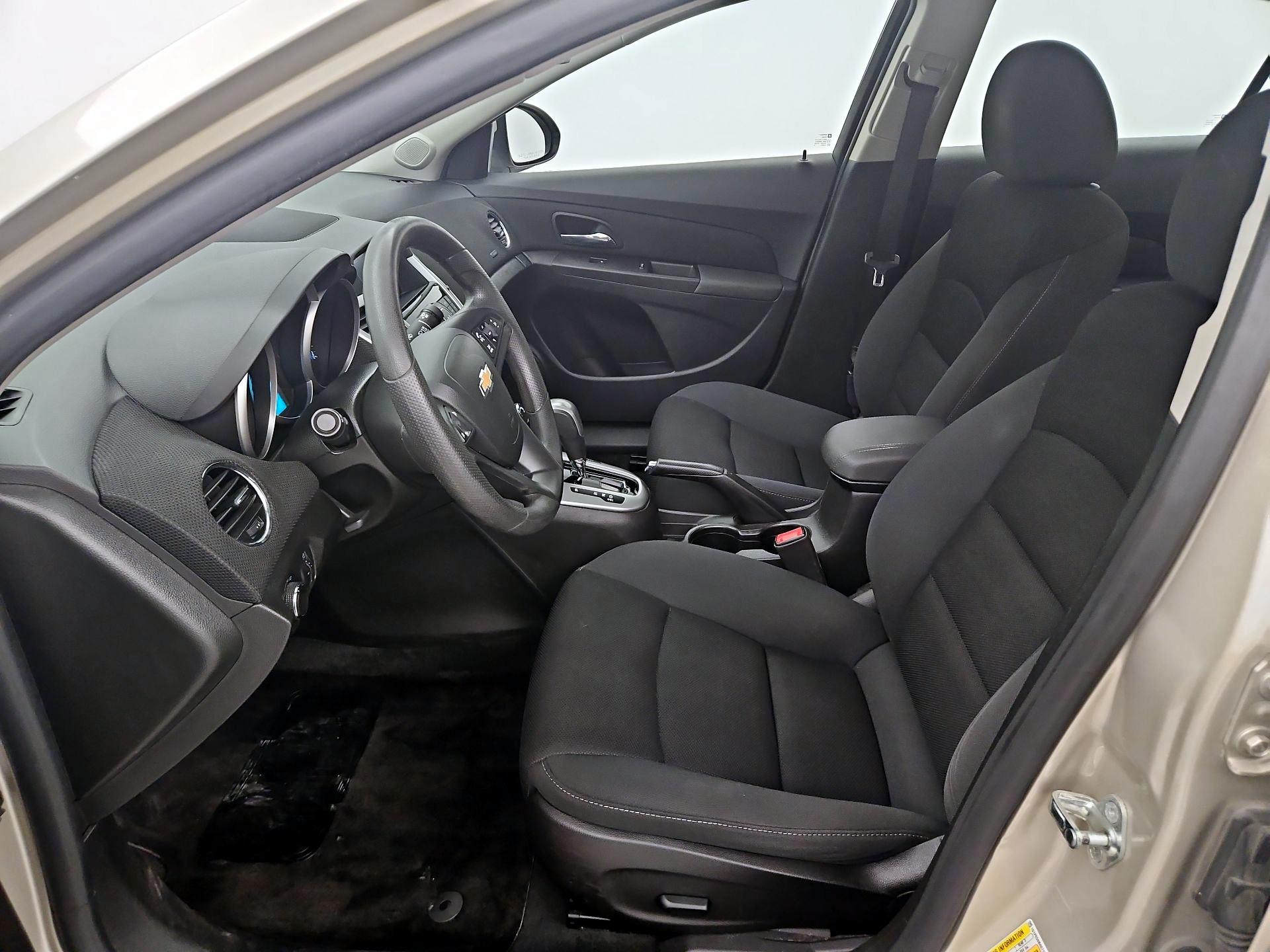 Thumbnail: 2016 Chevrolet Cruze - 11