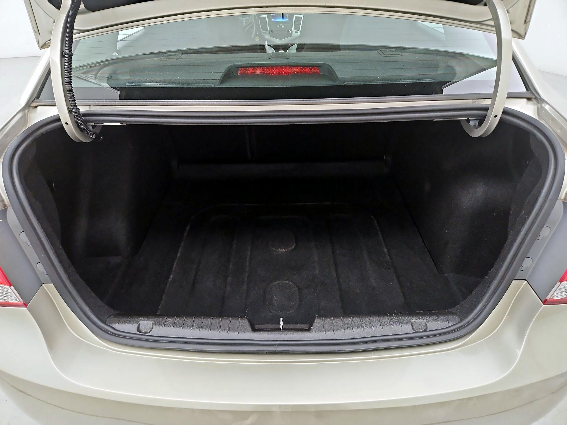 Thumbnail: 2016 Chevrolet Cruze - 20