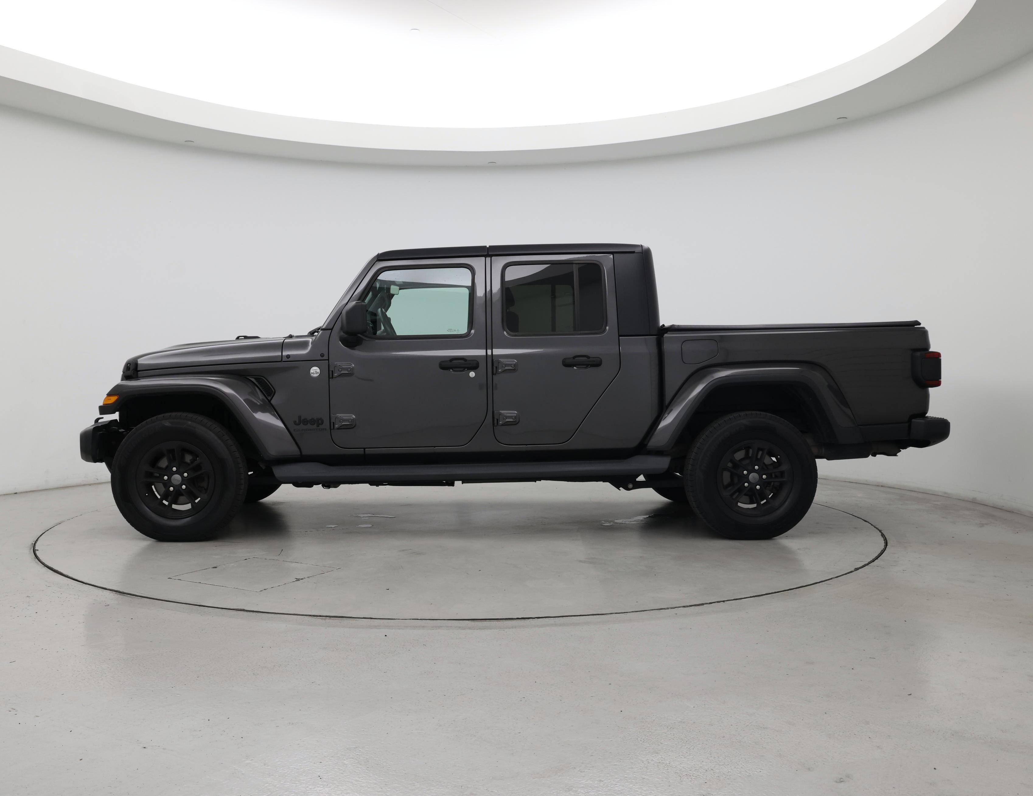 Thumbnail: 2021 Jeep Gladiator - 3