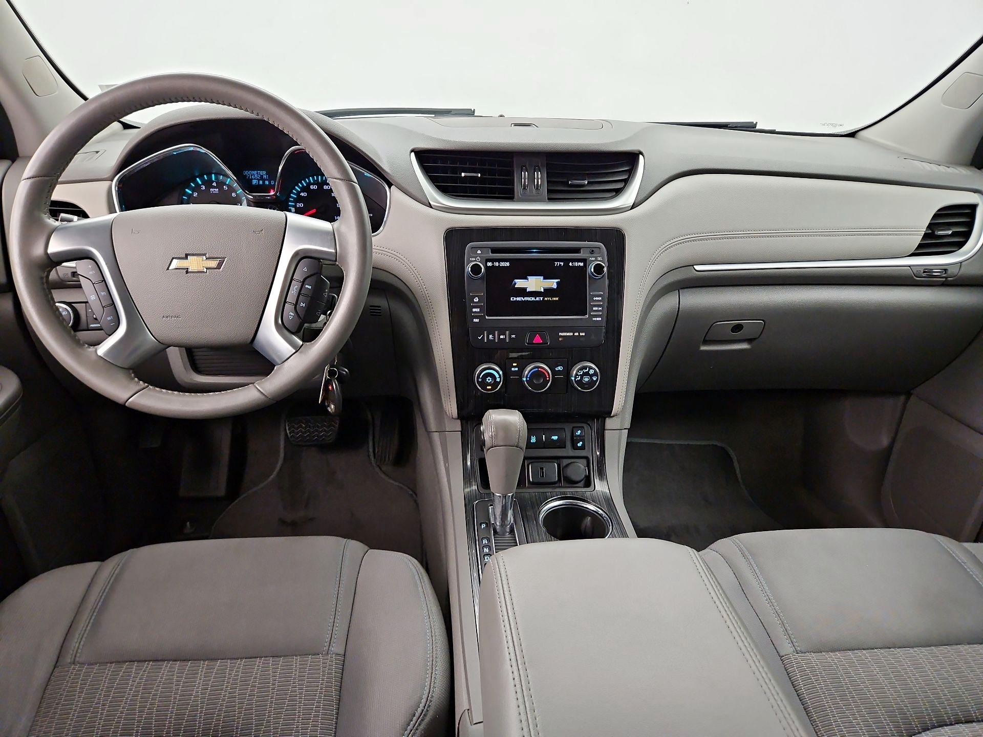 Thumbnail: 2017 Chevrolet Traverse - 9