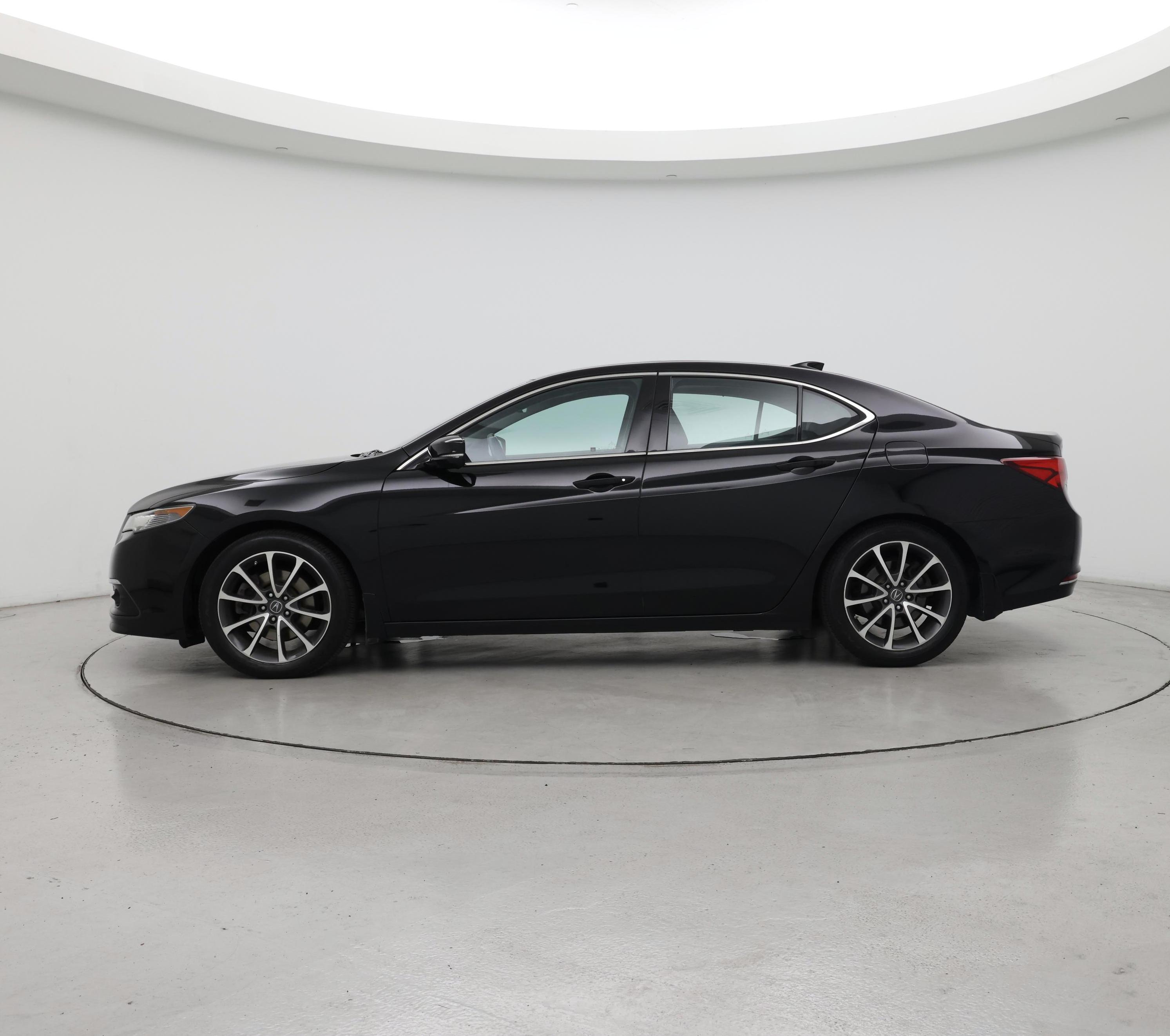 Thumbnail: 2015 Acura TLX - 3