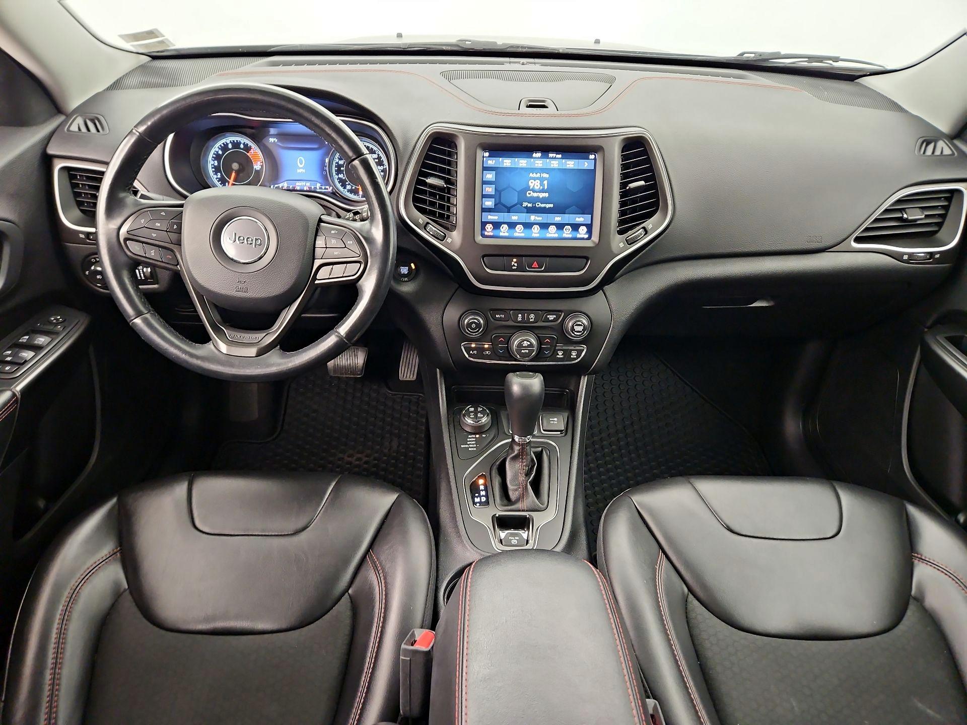 Thumbnail: 2019 Jeep Cherokee - 9