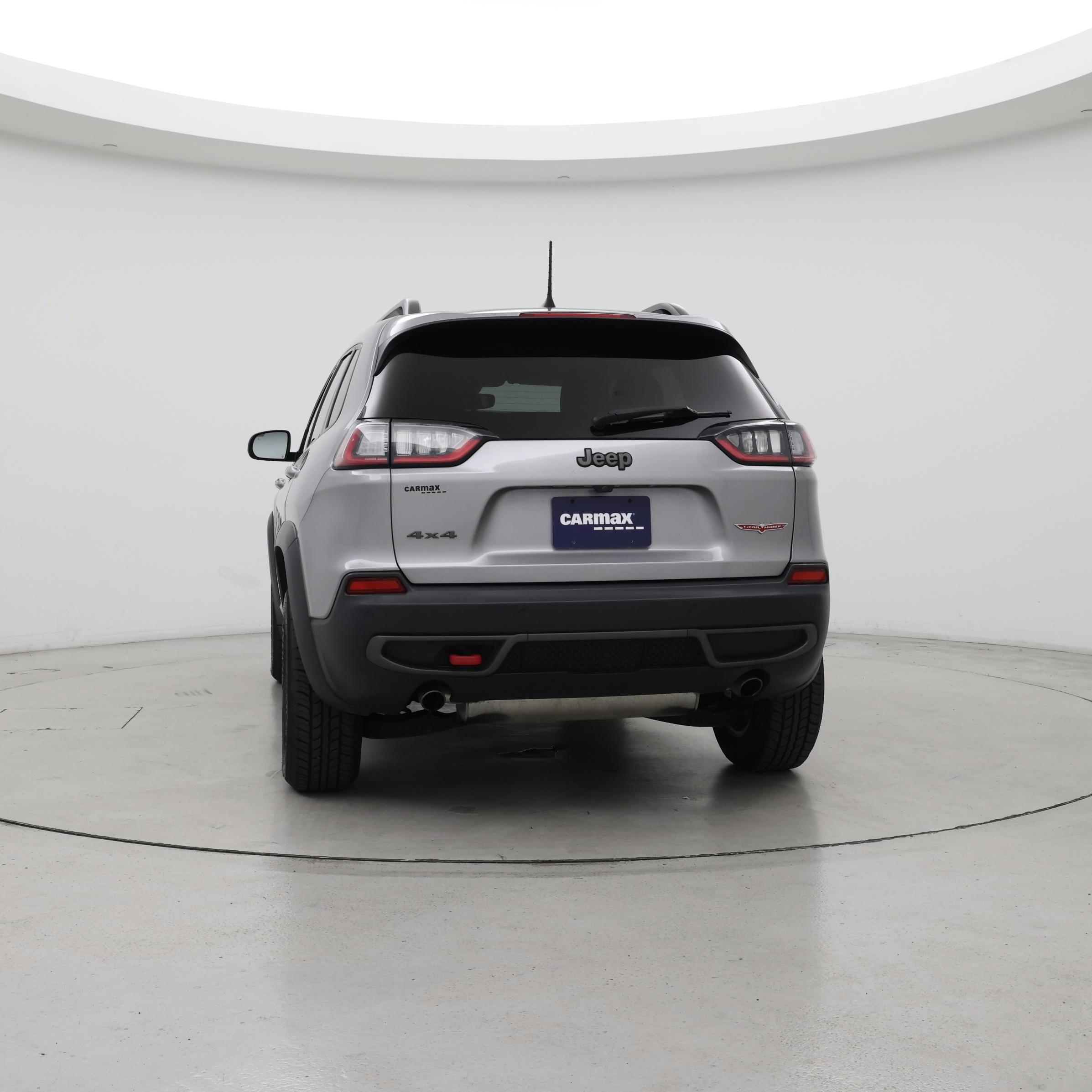 Thumbnail: 2019 Jeep Cherokee - 6