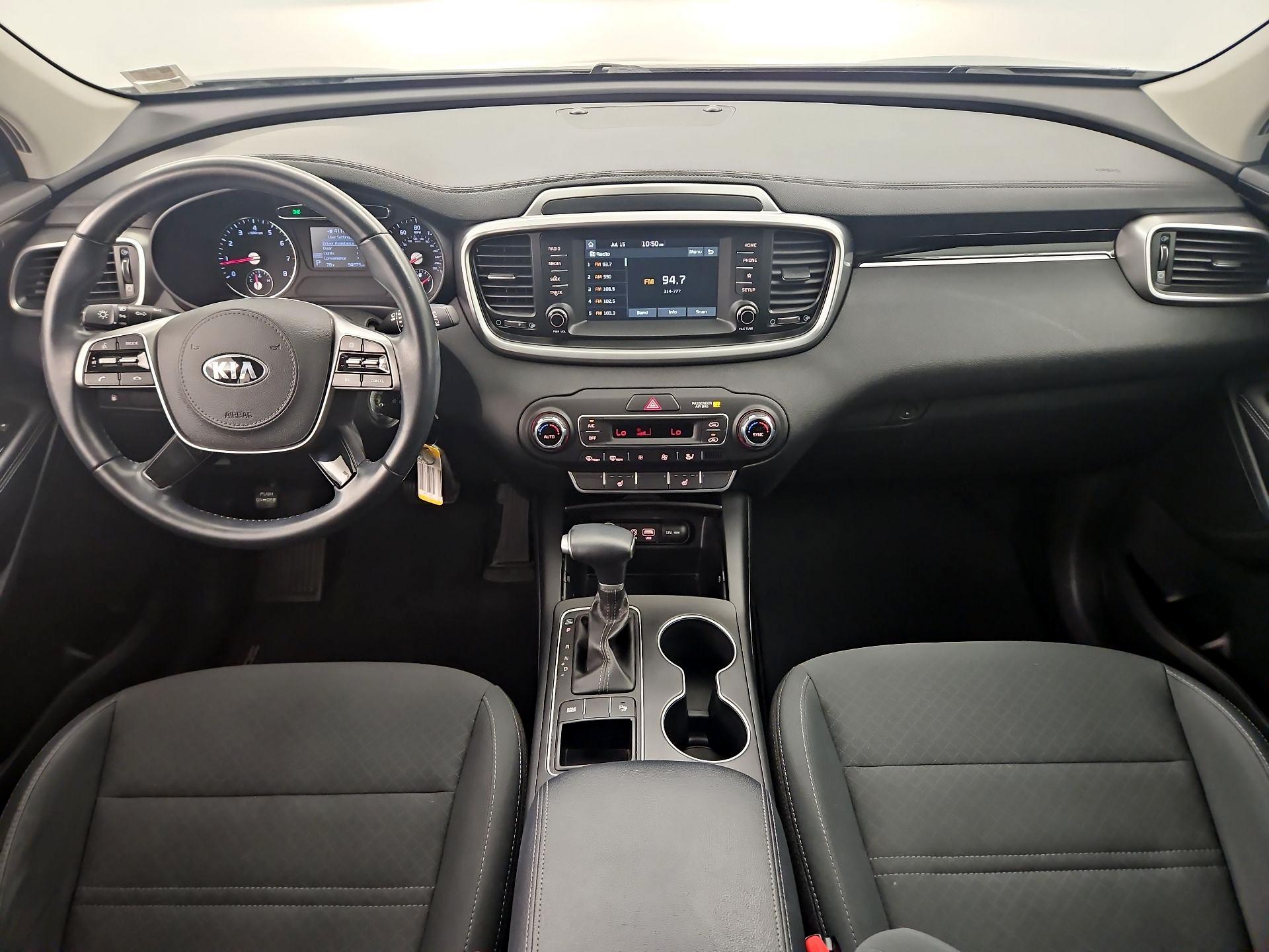 Thumbnail: 2020 Kia Sorento - 9