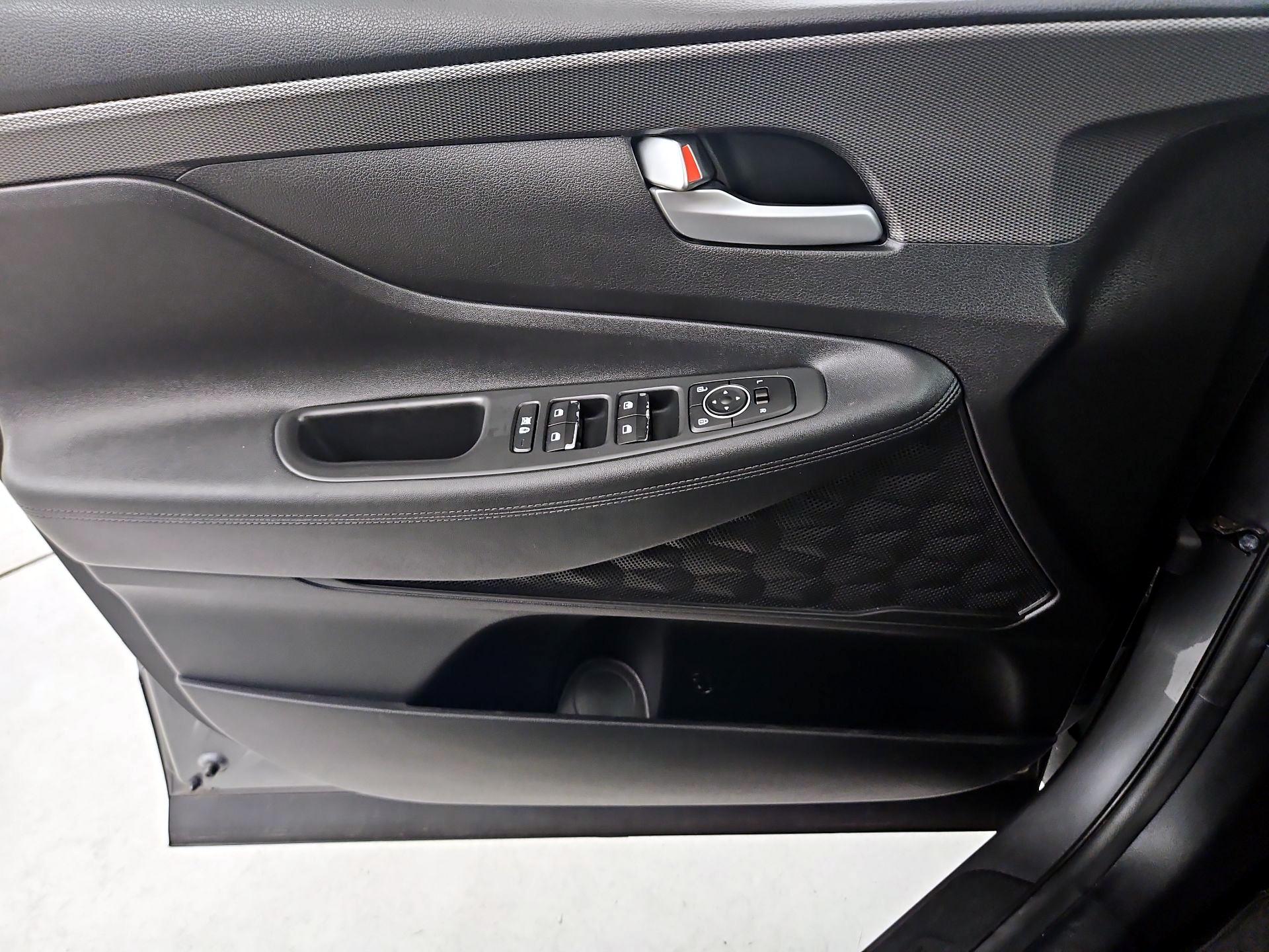 Thumbnail: 2019 Hyundai Santa Fe - 12