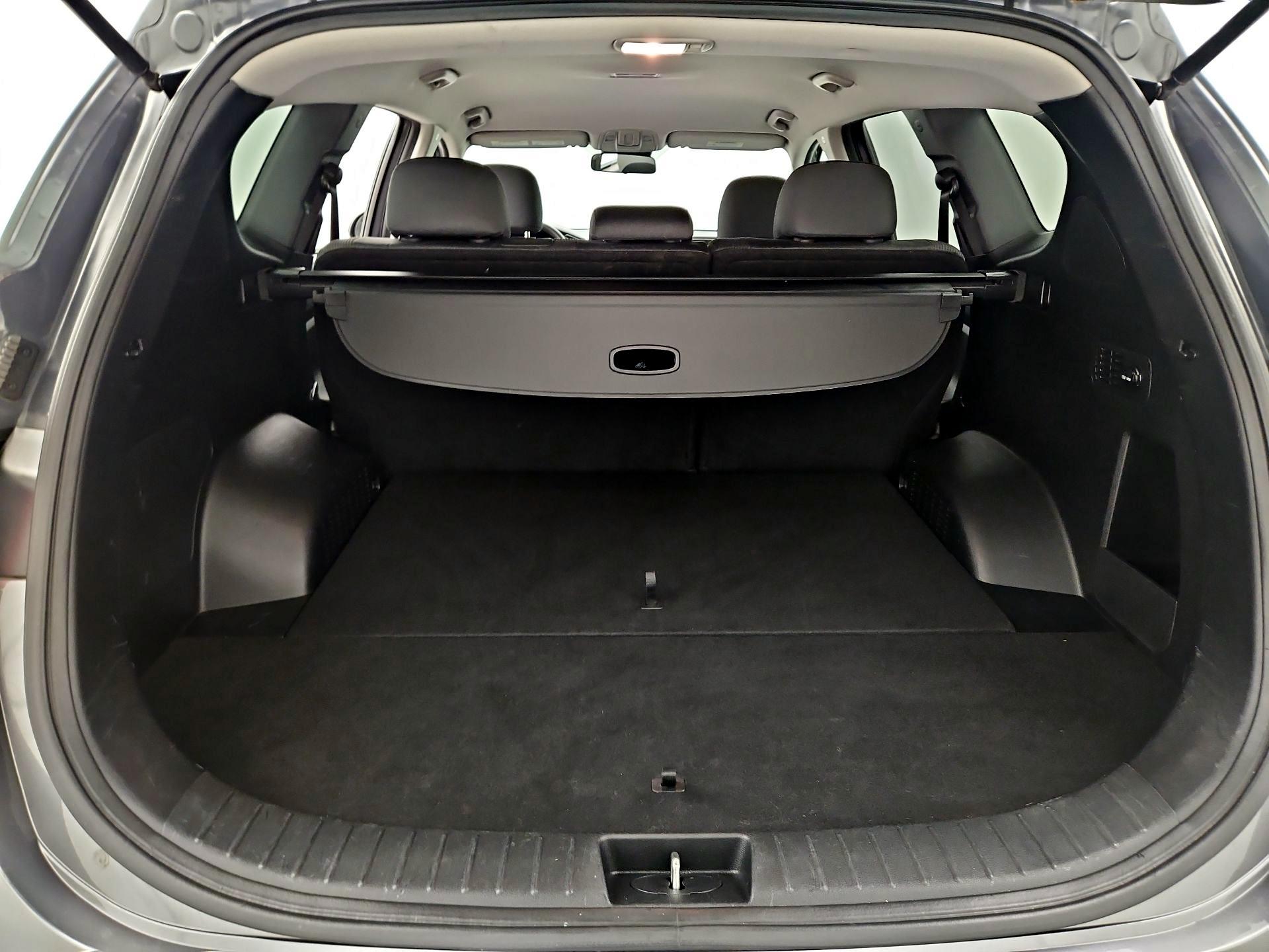 Thumbnail: 2019 Hyundai Santa Fe - 20