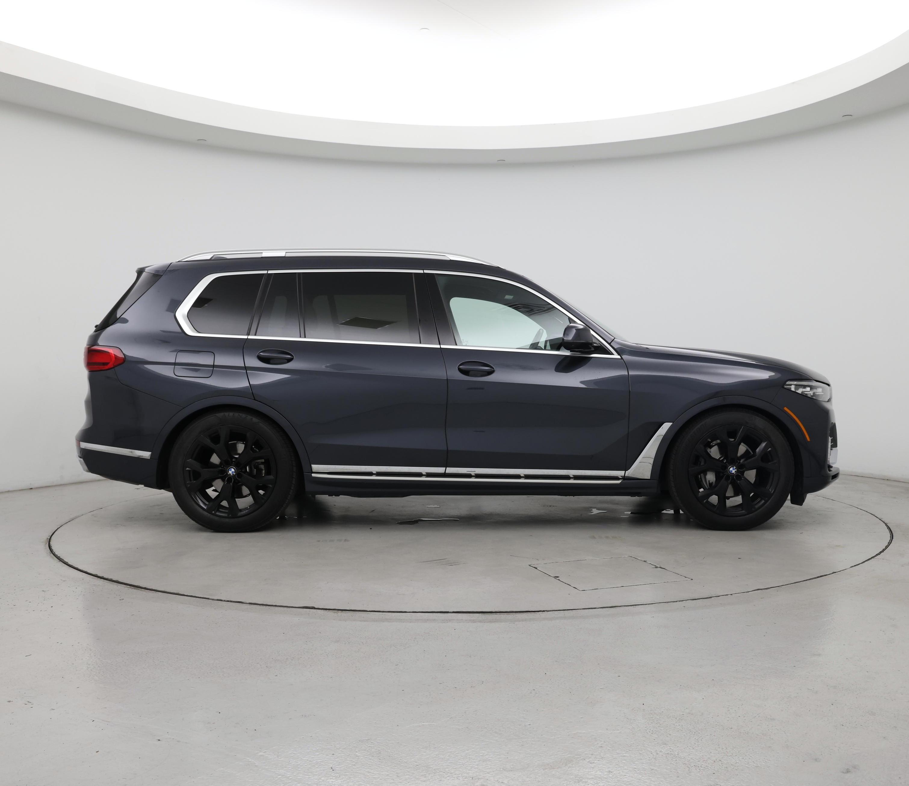 Thumbnail: 2022 BMW X7 - 7