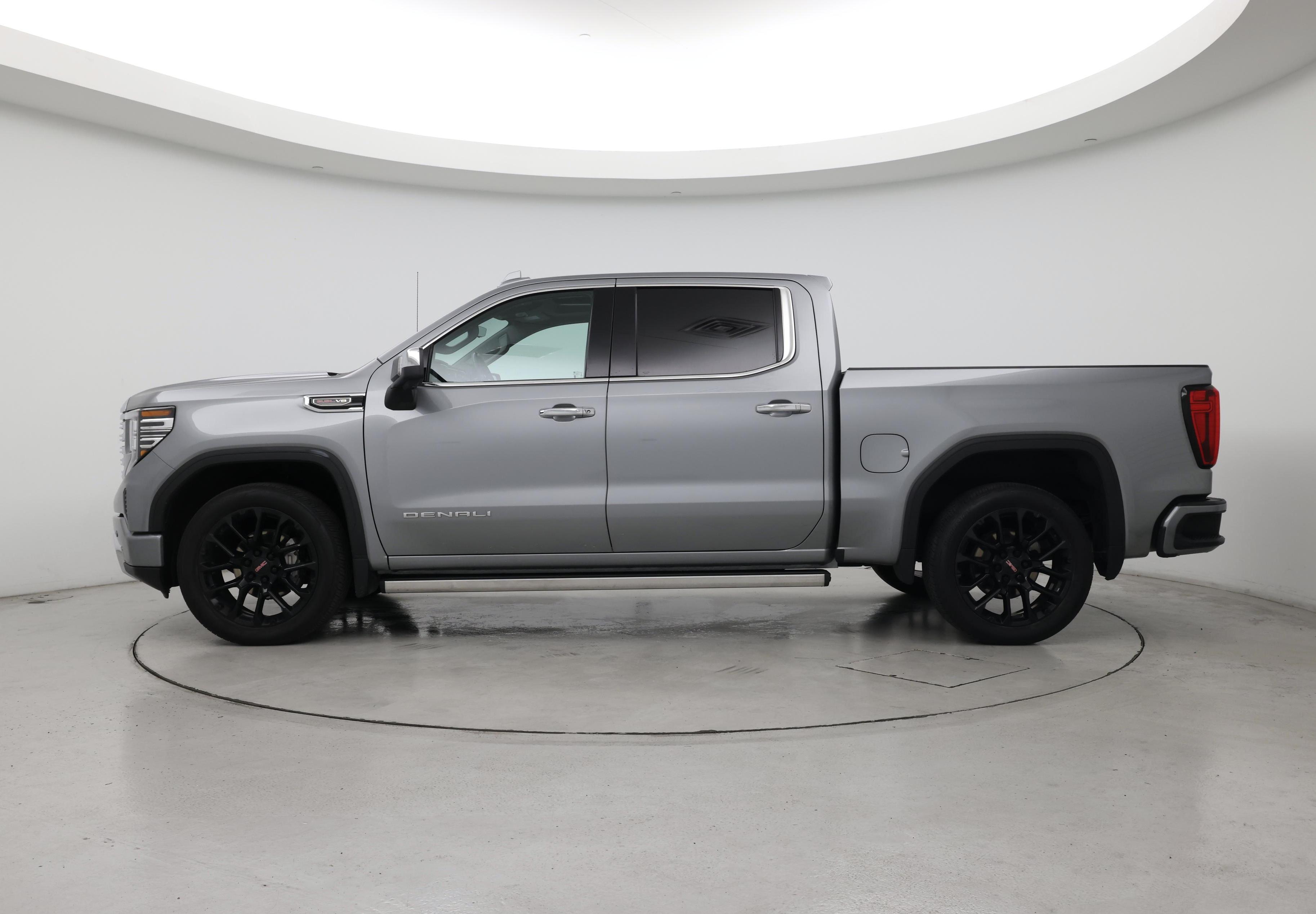 Thumbnail: 2023 GMC Sierra 1500 - 3