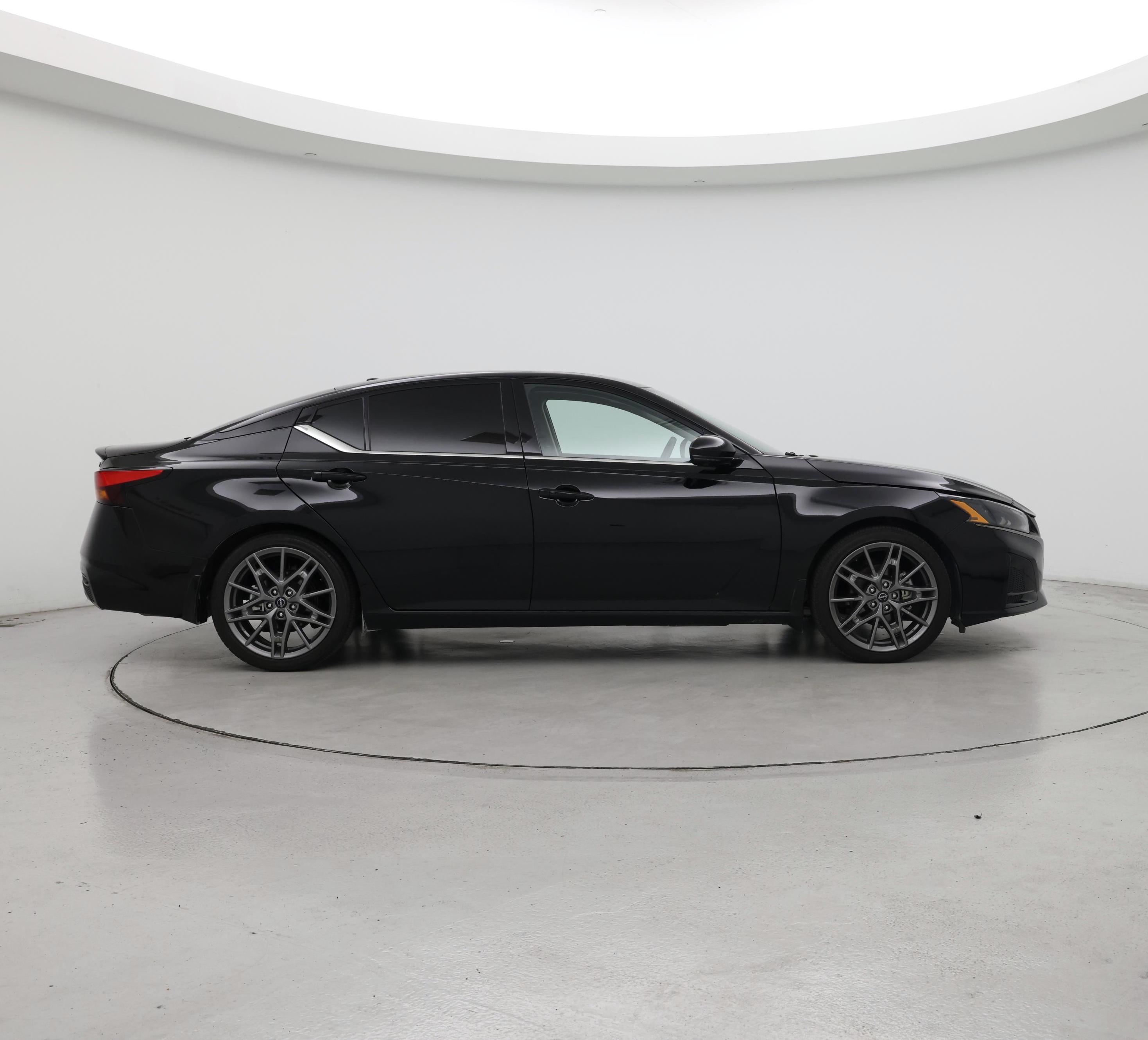 Thumbnail: 2024 Nissan Altima - 7