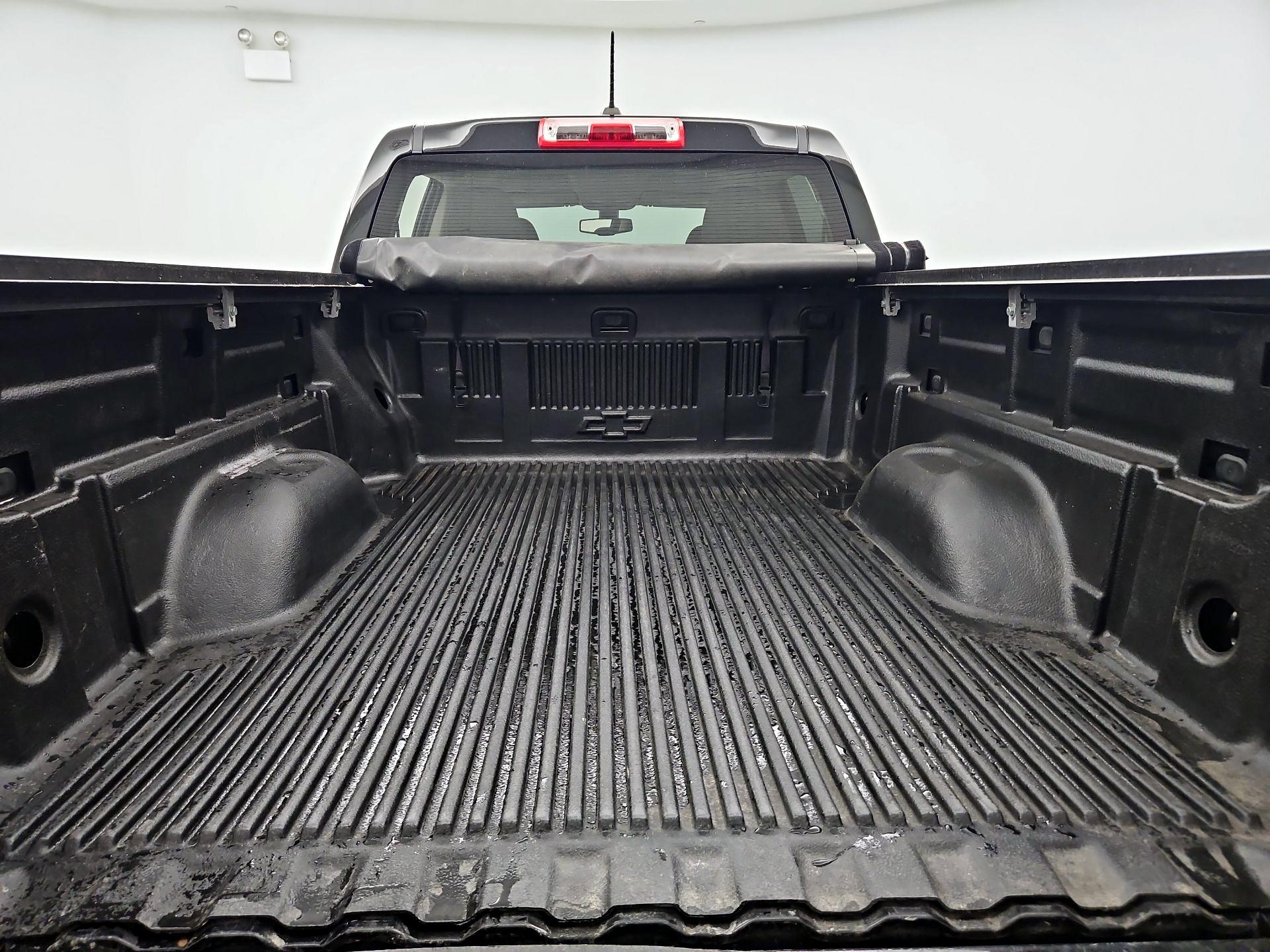 Thumbnail: 2016 Chevrolet Colorado - 20