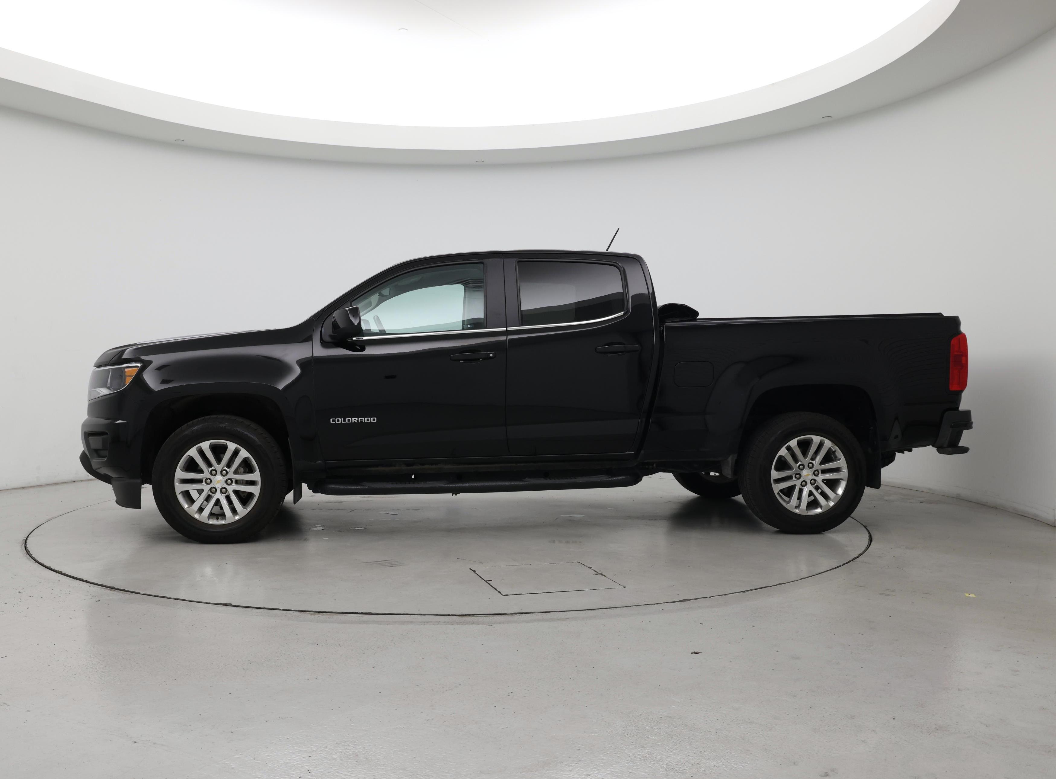 Thumbnail: 2016 Chevrolet Colorado - 3