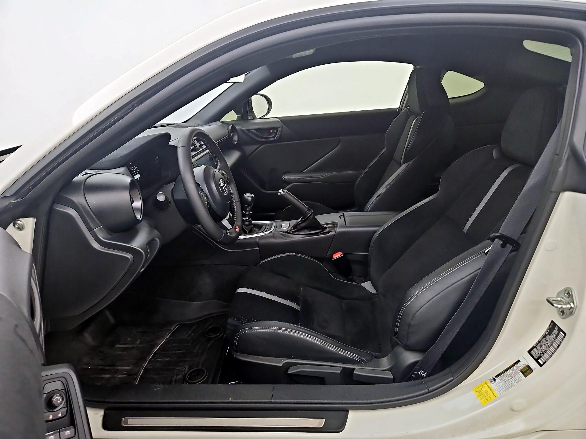Thumbnail: 2024 Toyota GR86 - 11