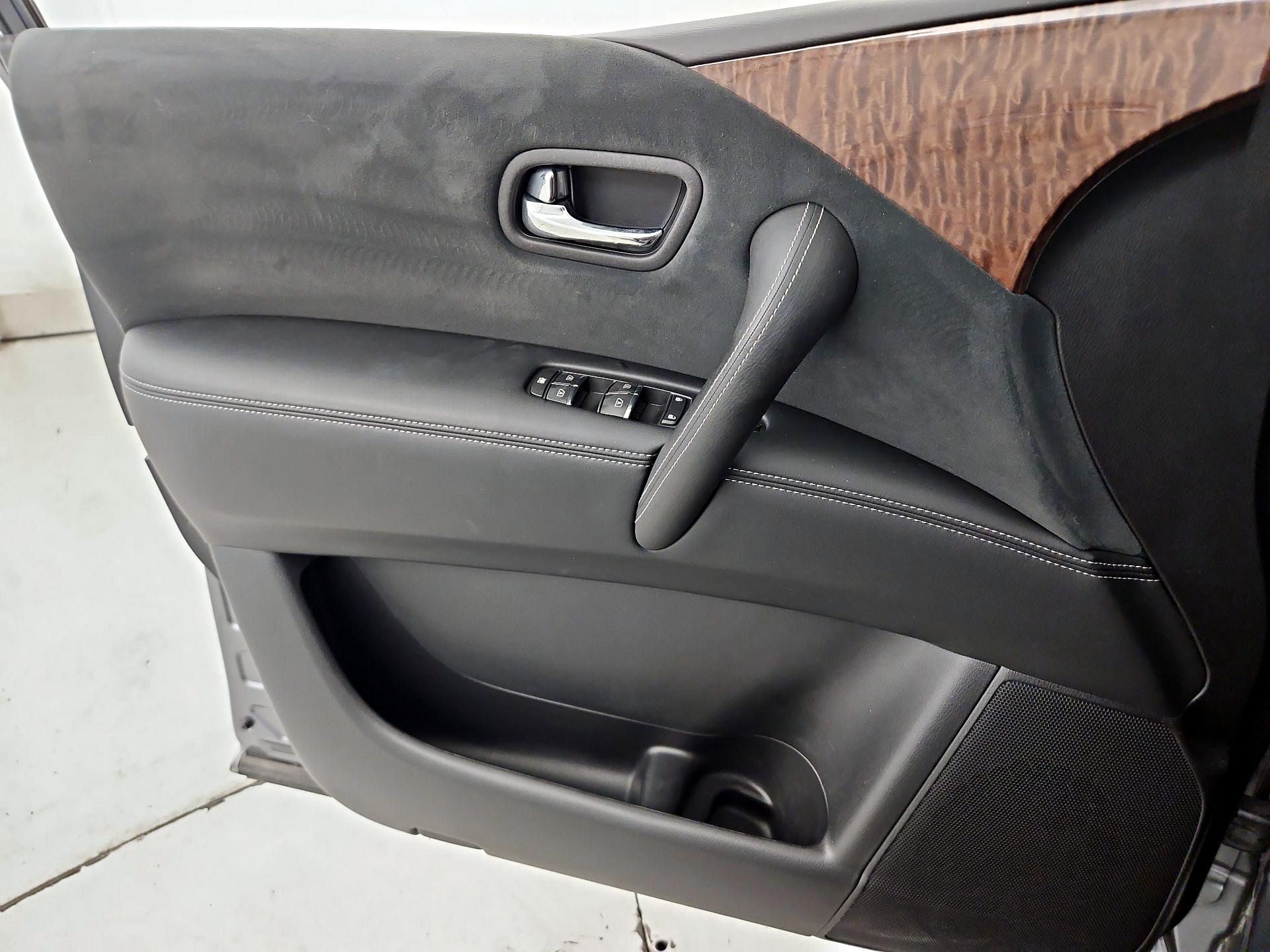Thumbnail: 2020 Nissan Armada - 12
