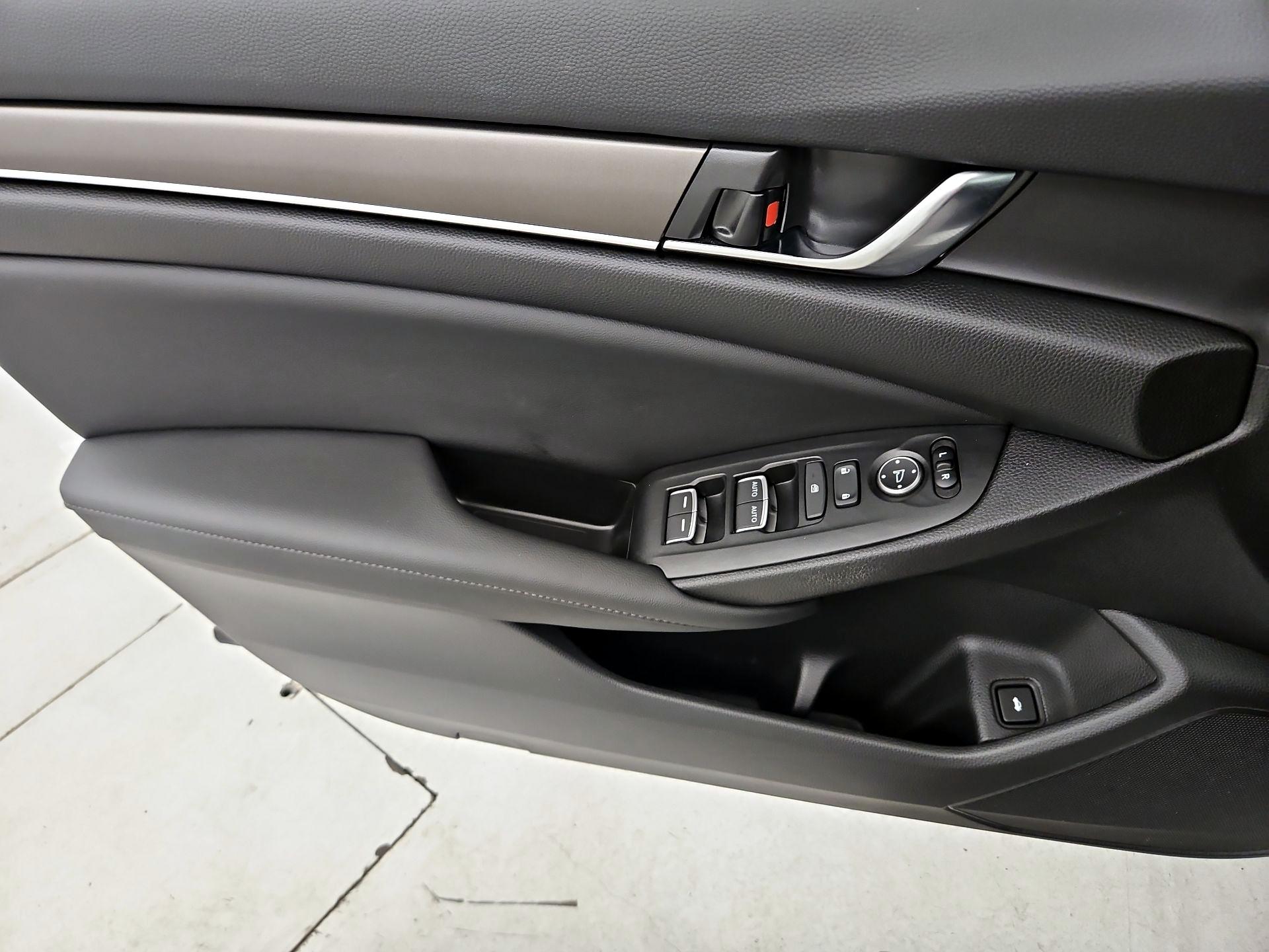 Thumbnail: 2021 Honda Accord - 12