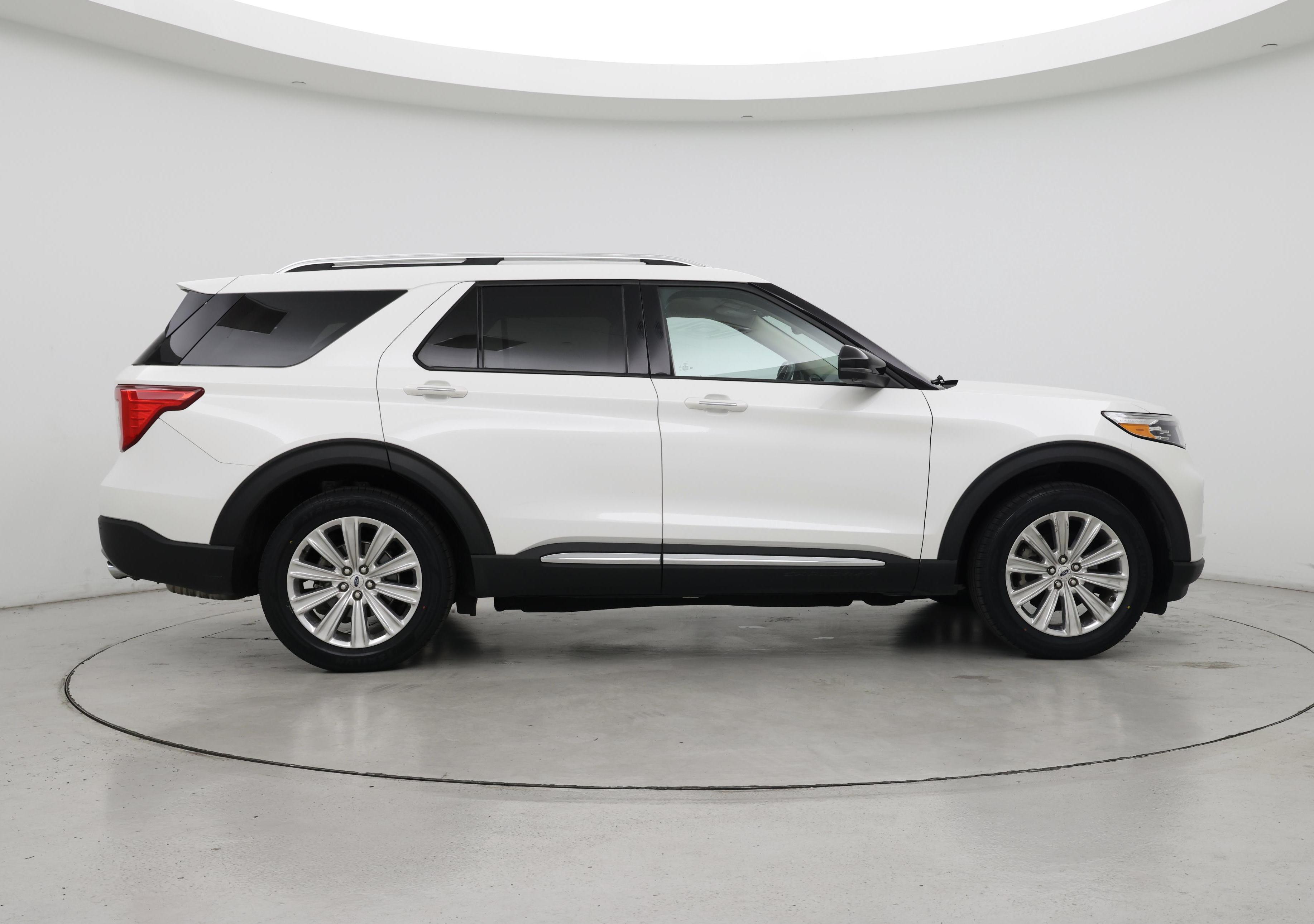 Thumbnail: 2021 Ford Explorer - 7