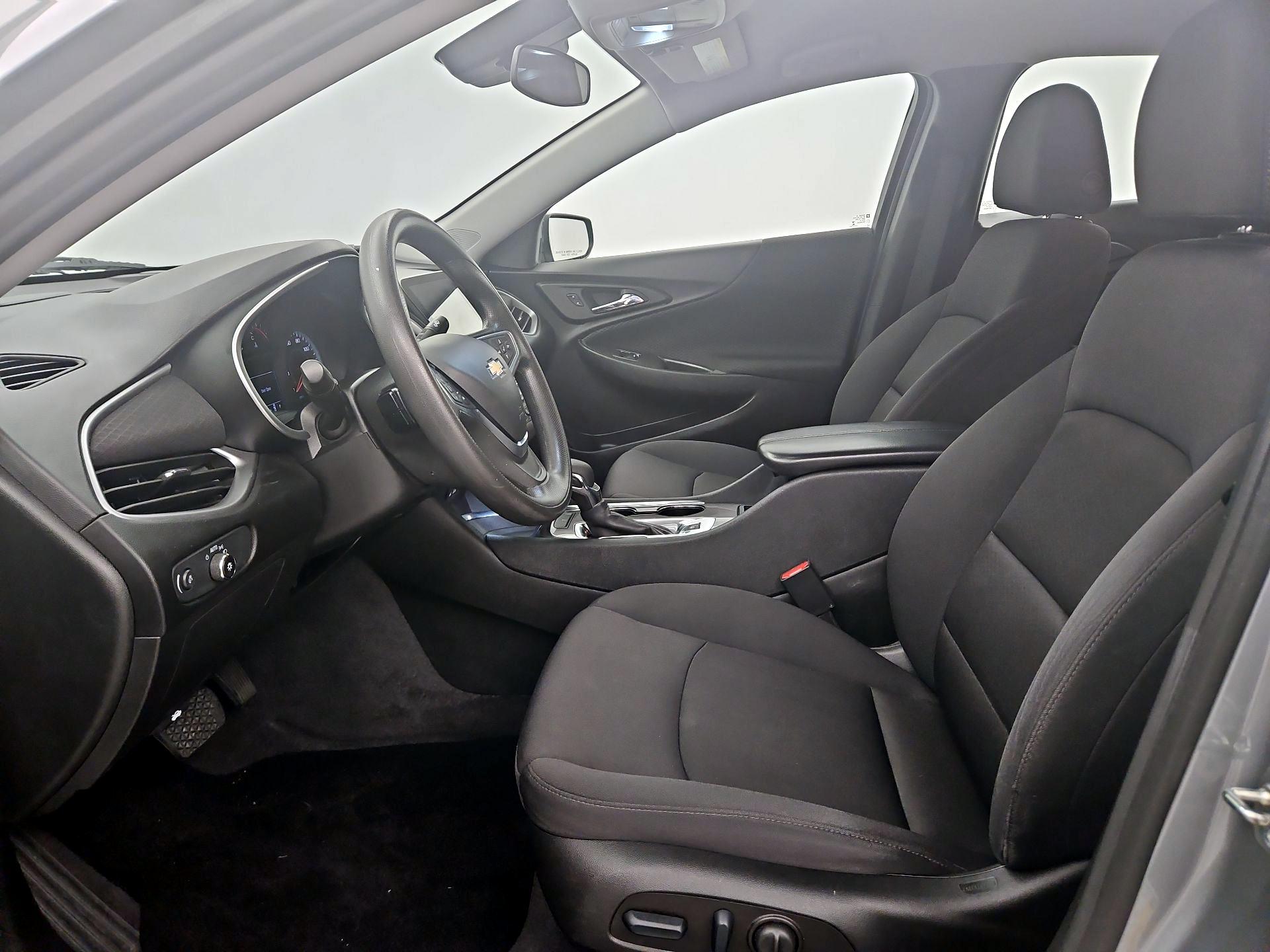 Thumbnail: 2023 Chevrolet Malibu - 11