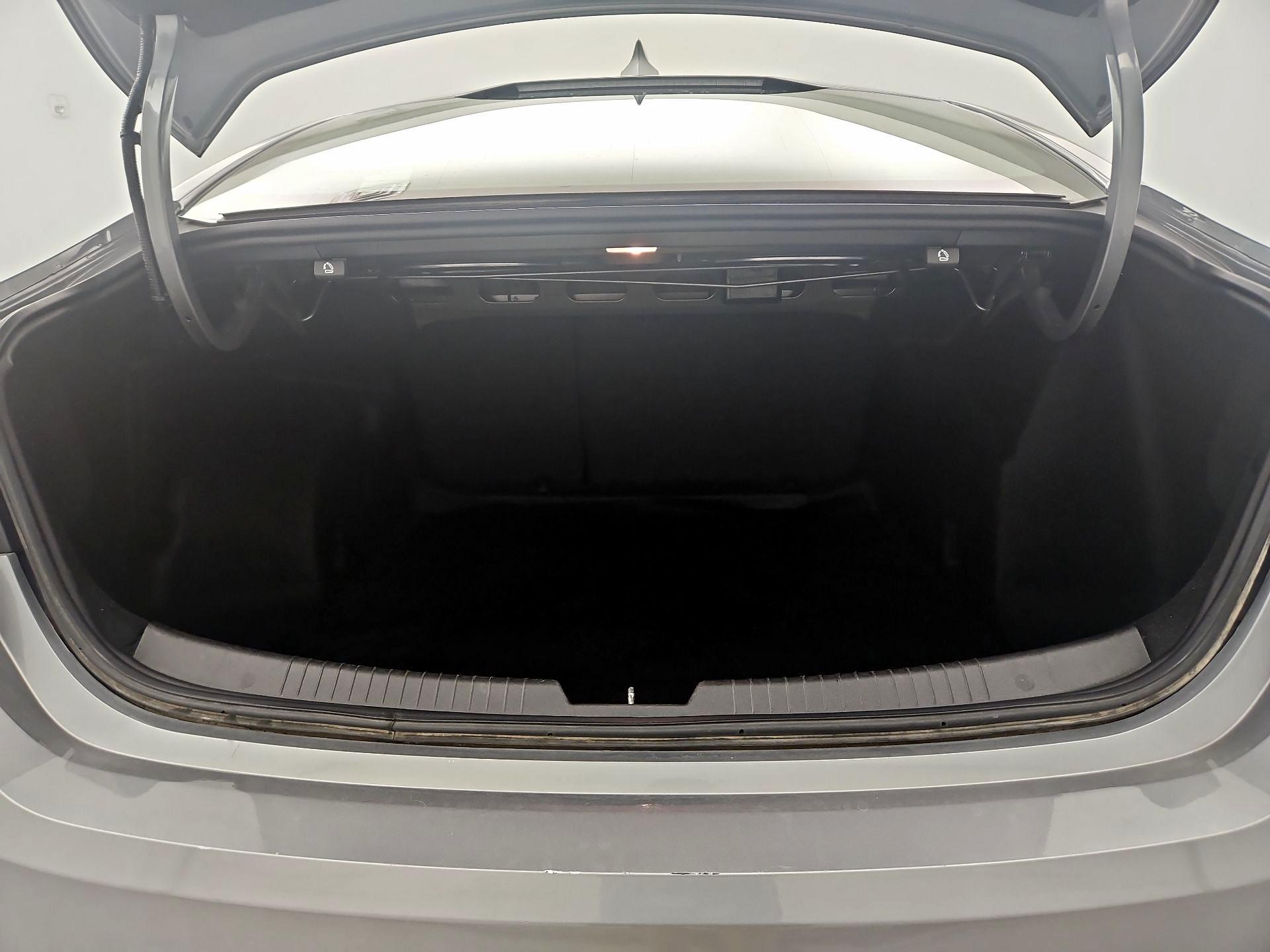 Thumbnail: 2023 Chevrolet Malibu - 20