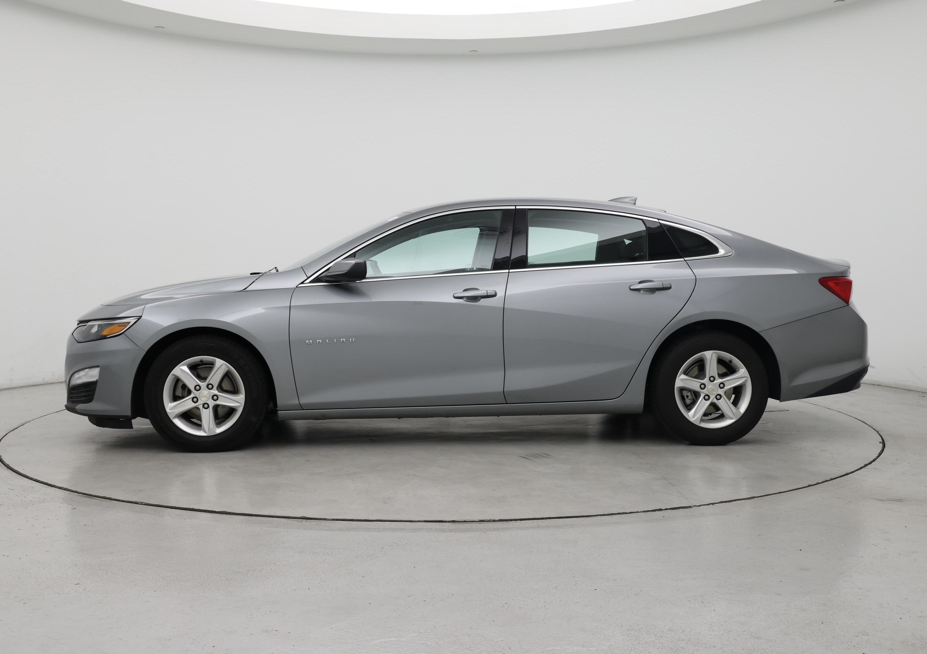 Thumbnail: 2023 Chevrolet Malibu - 3