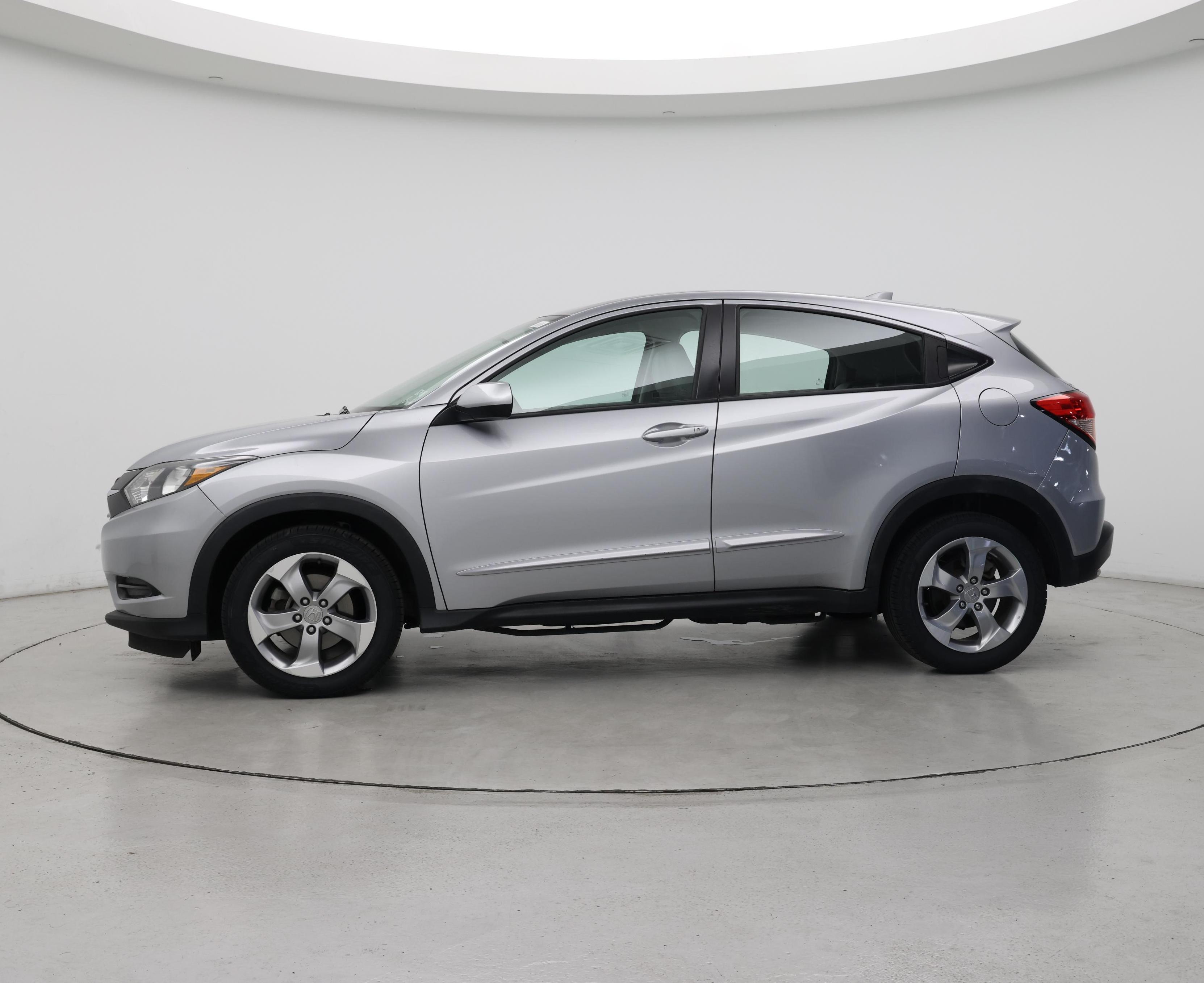 Thumbnail: 2017 Honda HR-V - 3