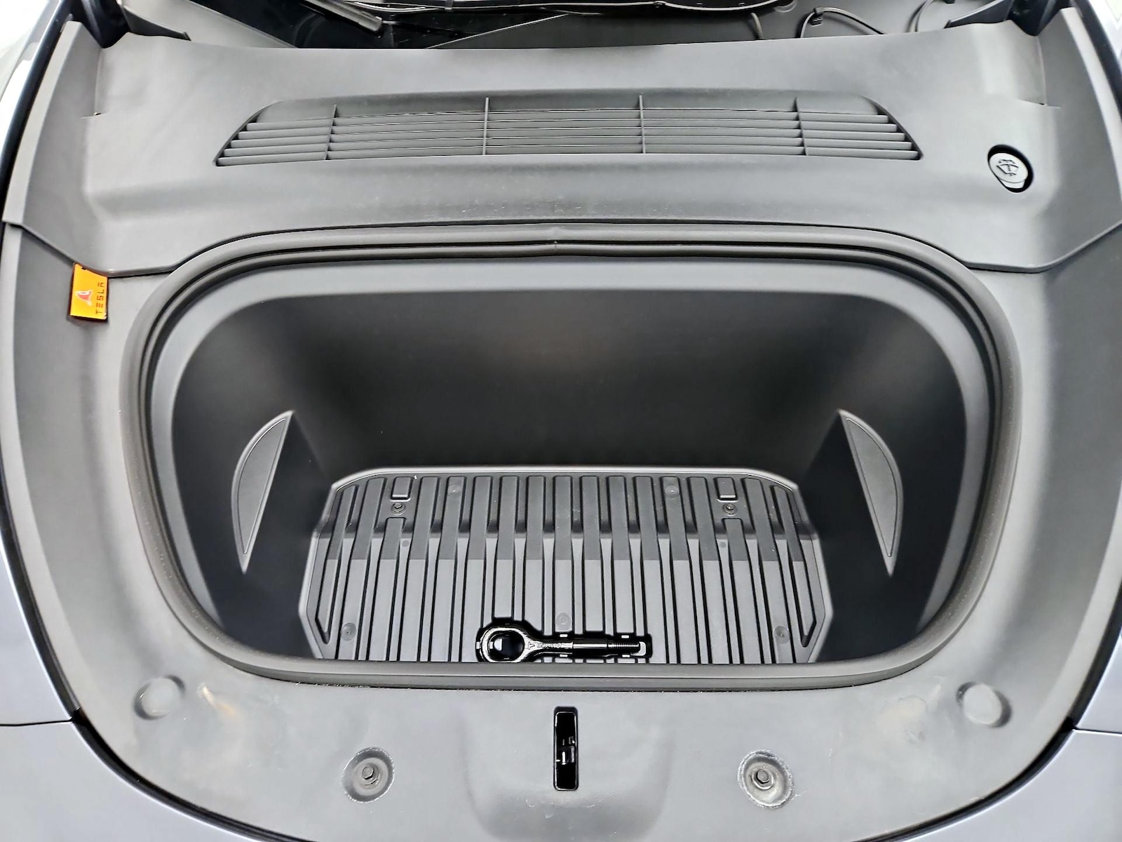 2023 Tesla Model Y Long Range - Photo 22