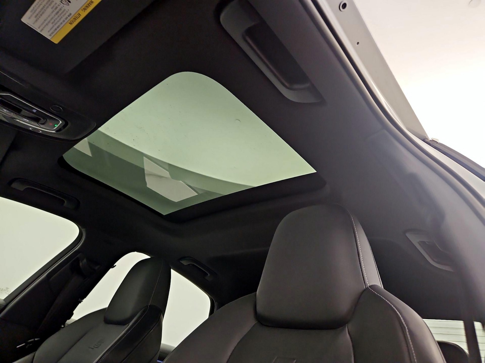 Sunroof(s) & Overhead Airbags