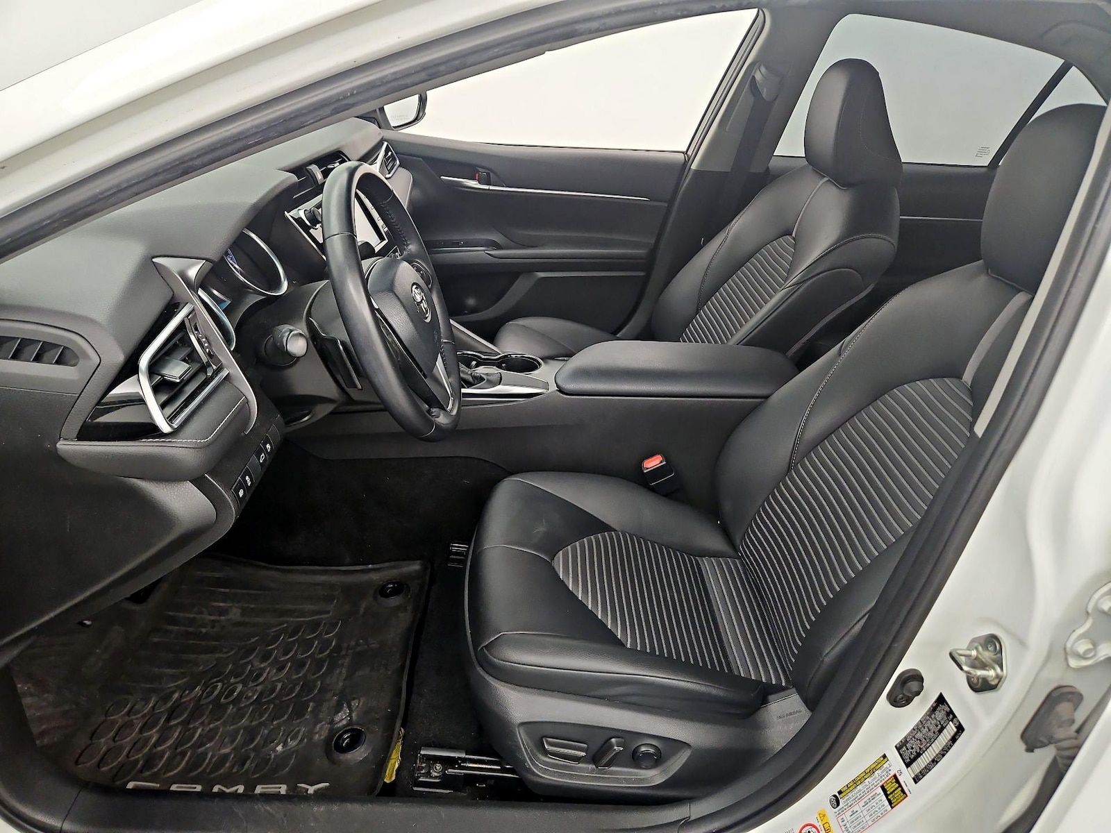 Power Seat(s) & Side Airbags