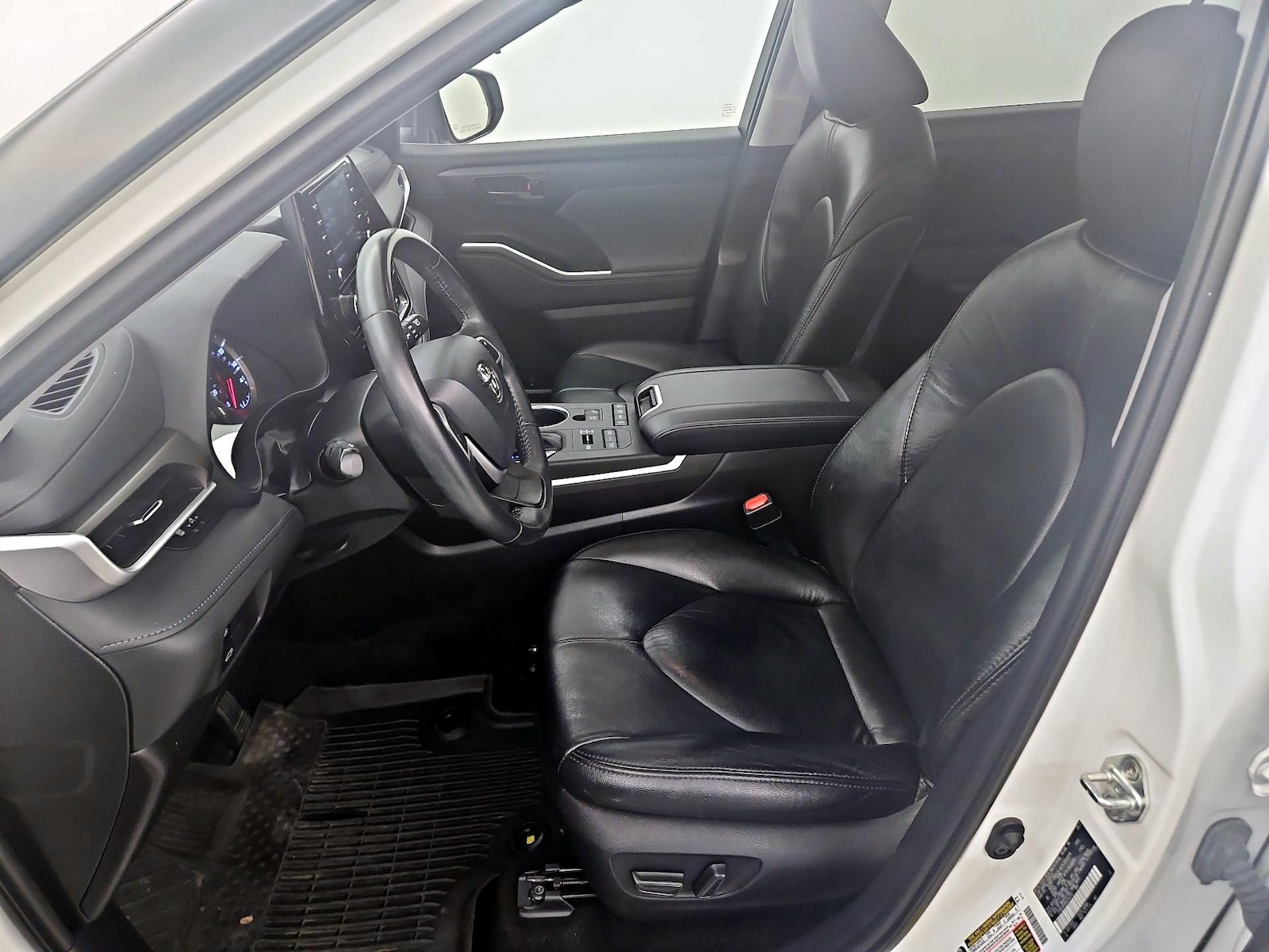 Power Seat(s) & Side Airbags