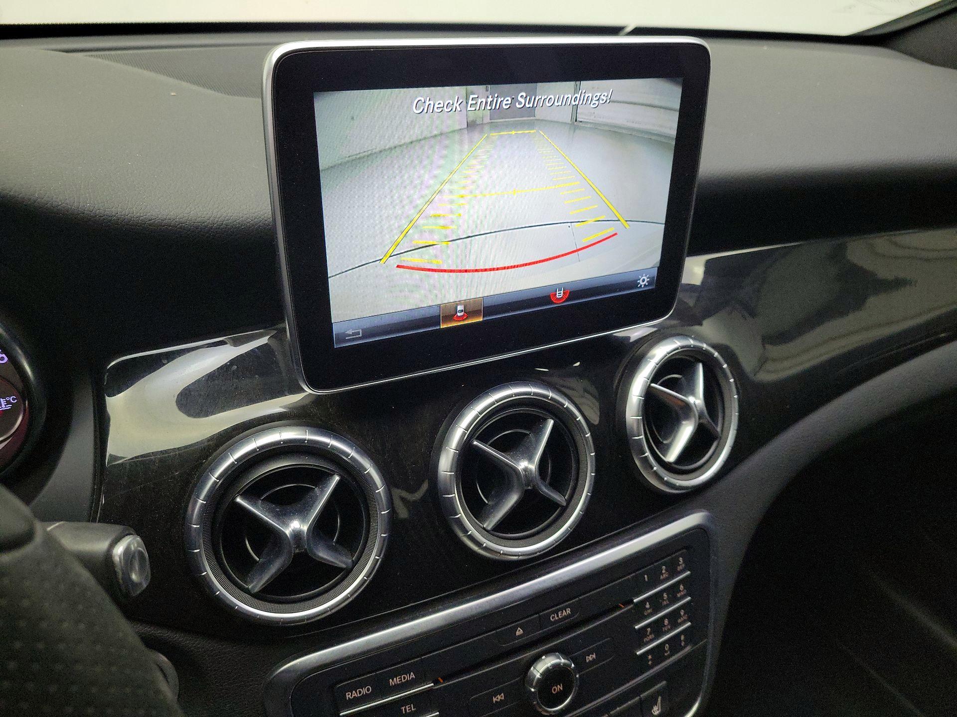 Thumbnail: 2016 Mercedes-Benz CLA - 15