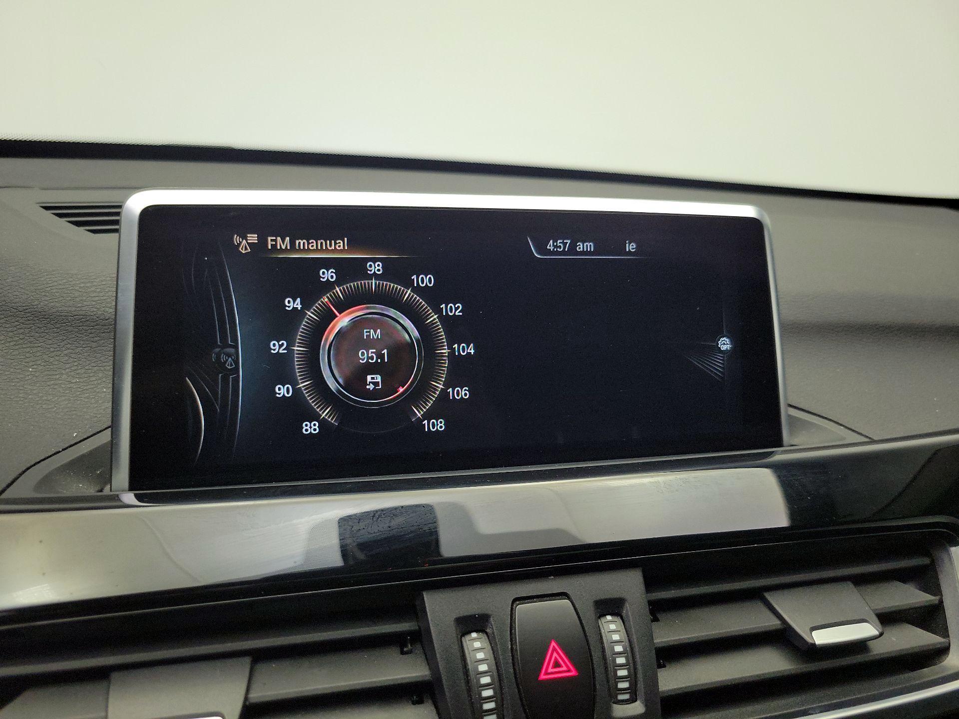 Thumbnail: 2016 BMW X1 - 16