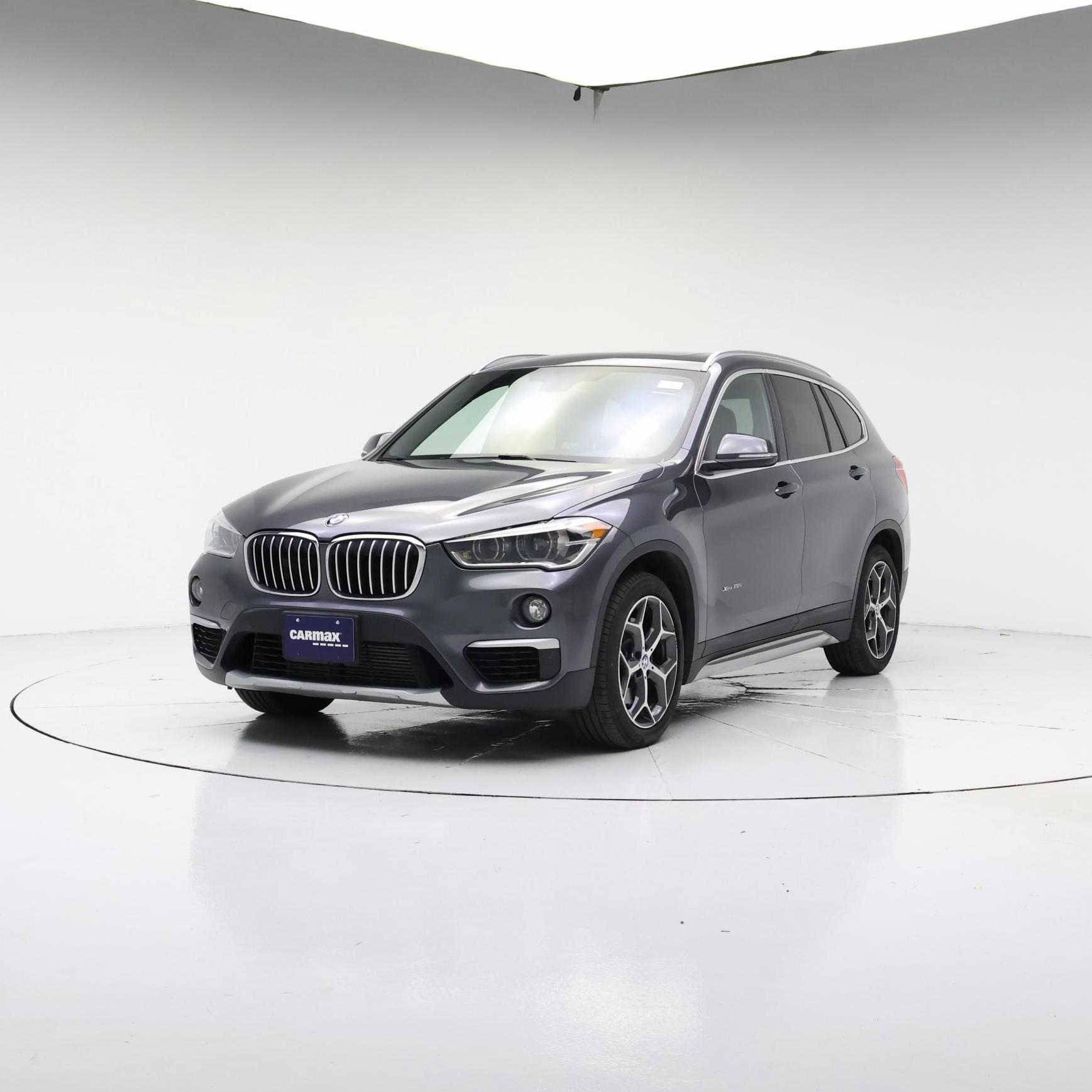 Thumbnail: 2016 BMW X1 - 4
