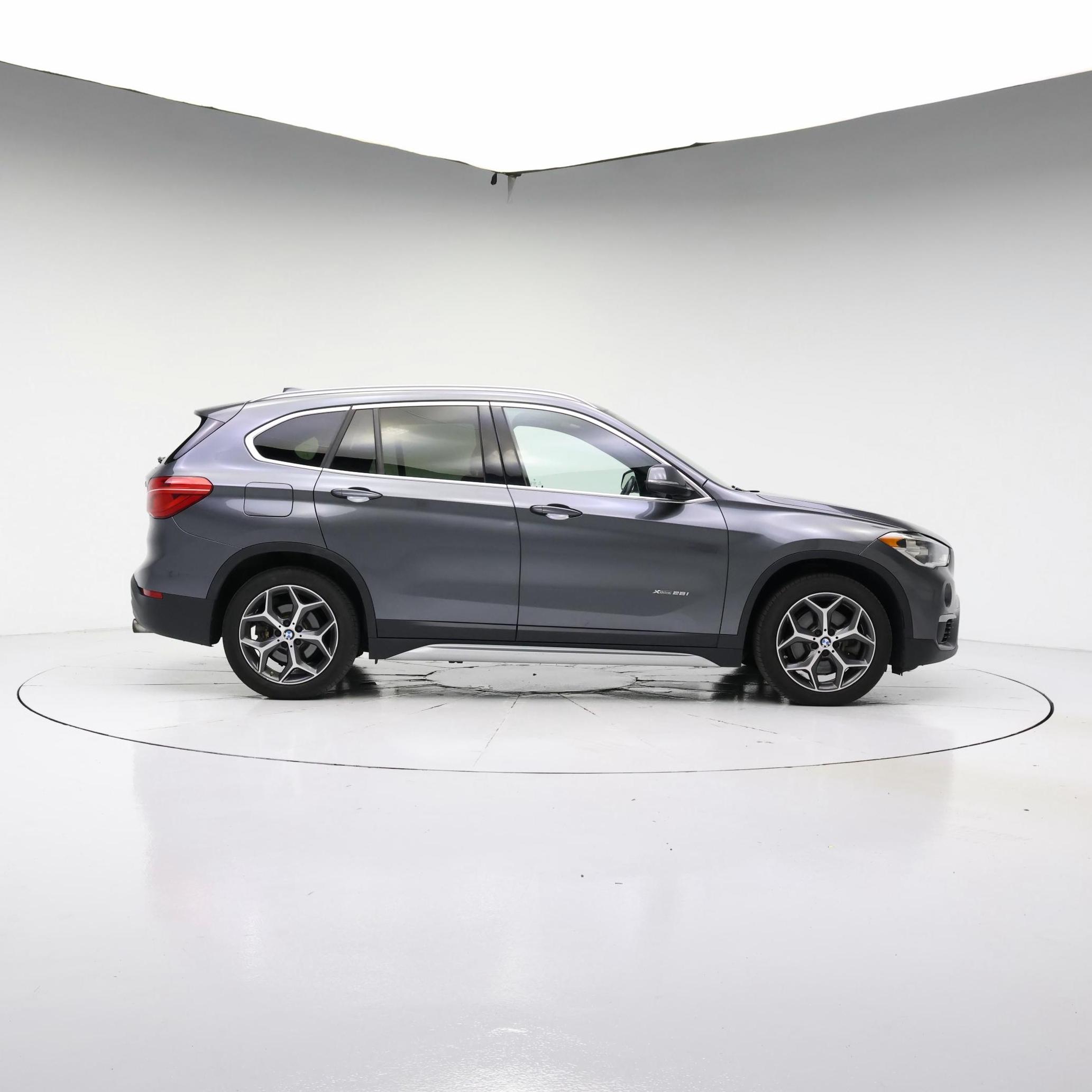 Thumbnail: 2016 BMW X1 - 7