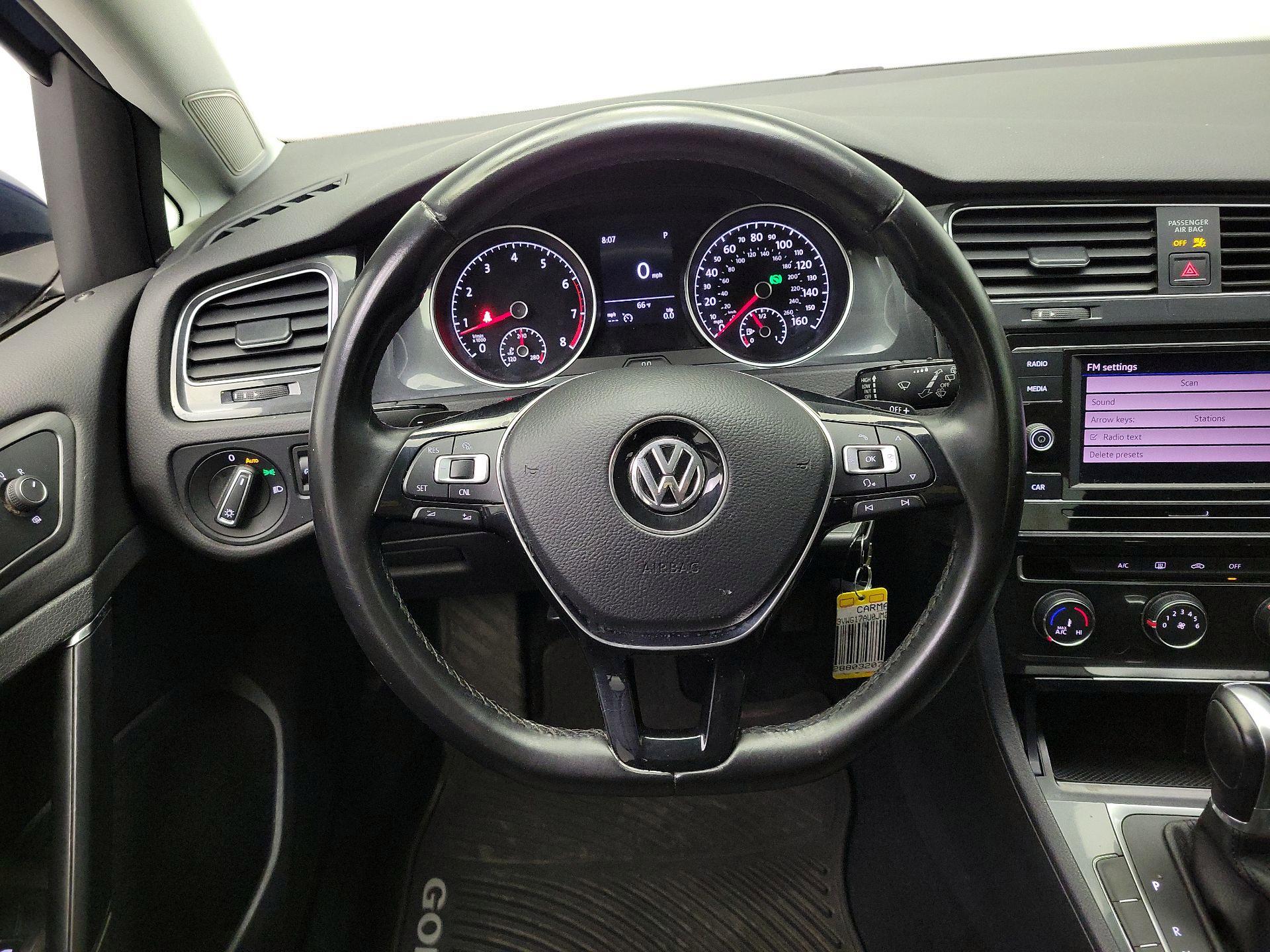Thumbnail: 2018 Volkswagen Golf - 10