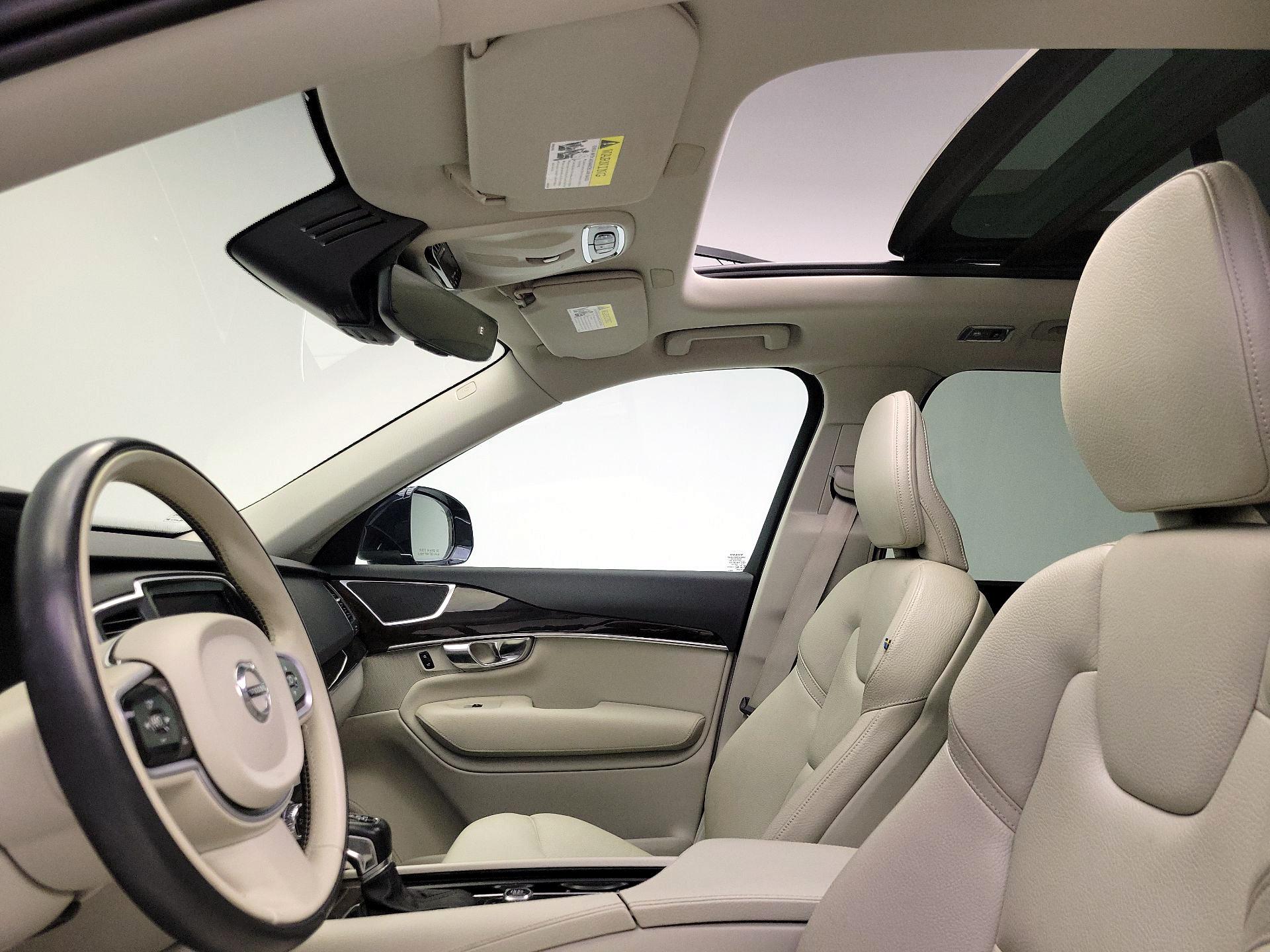 Thumbnail: 2019 Volvo XC90 - 19