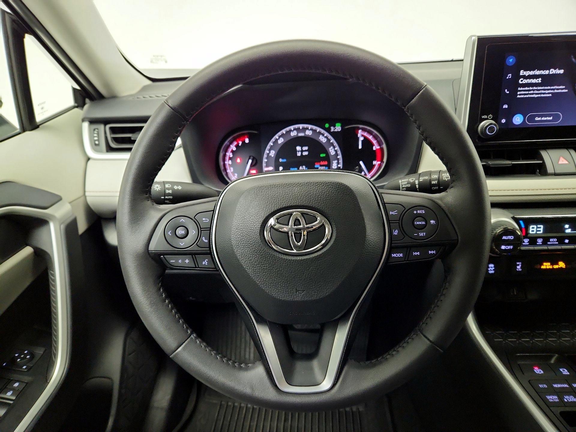 Thumbnail: 2025 Toyota RAV4 - 10
