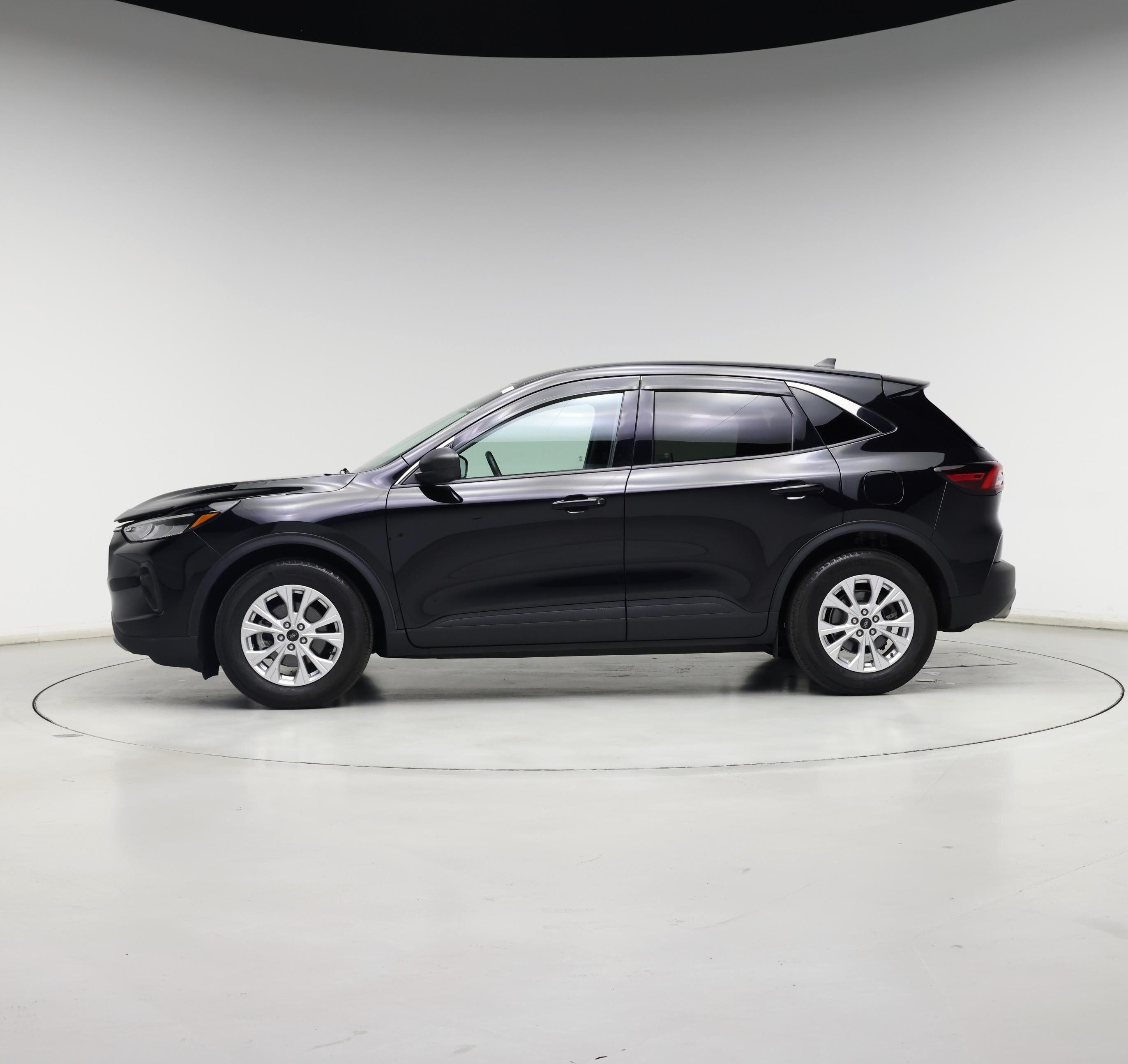 Thumbnail: 2023 Ford Escape - 3