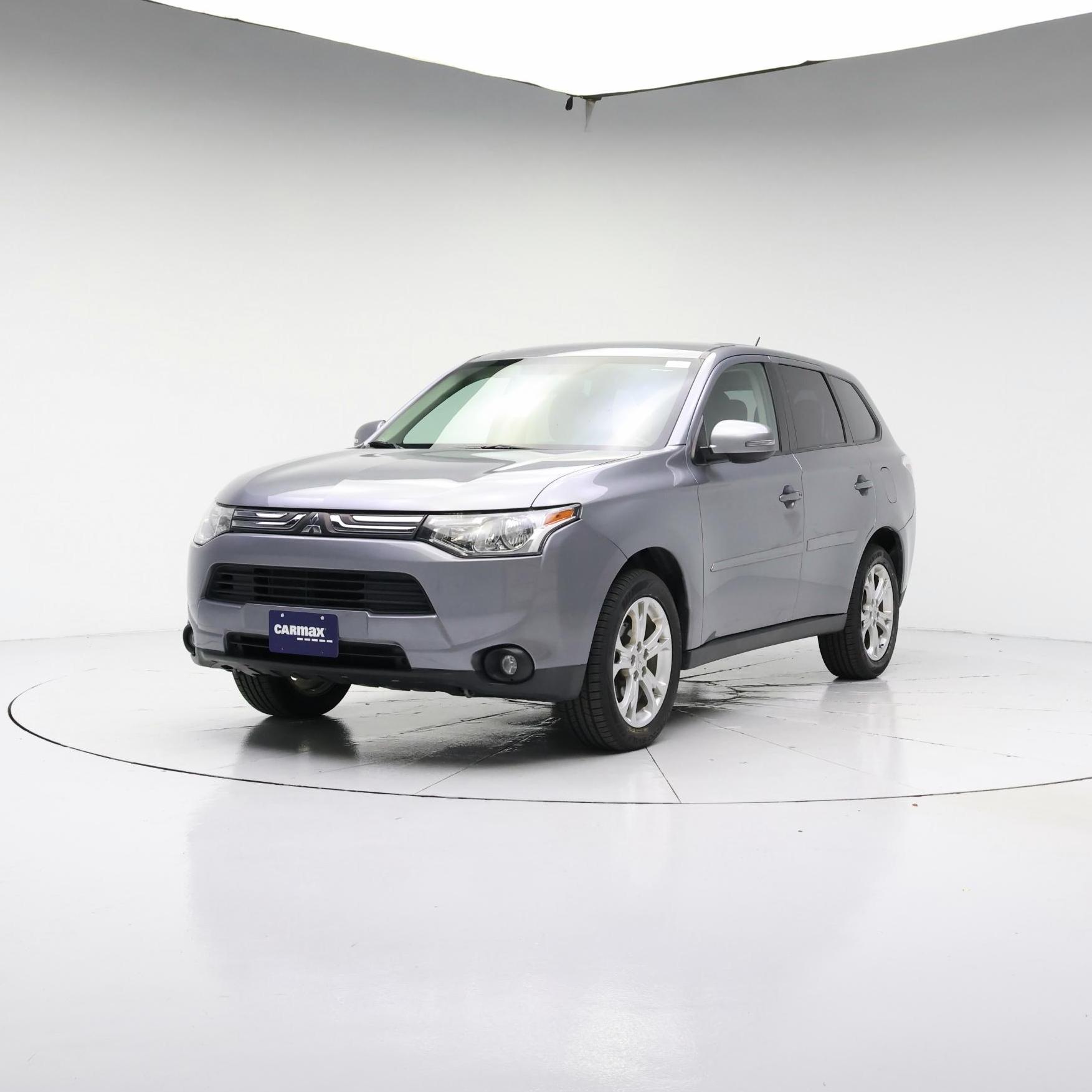Thumbnail: 2014 Mitsubishi Outlander - 4