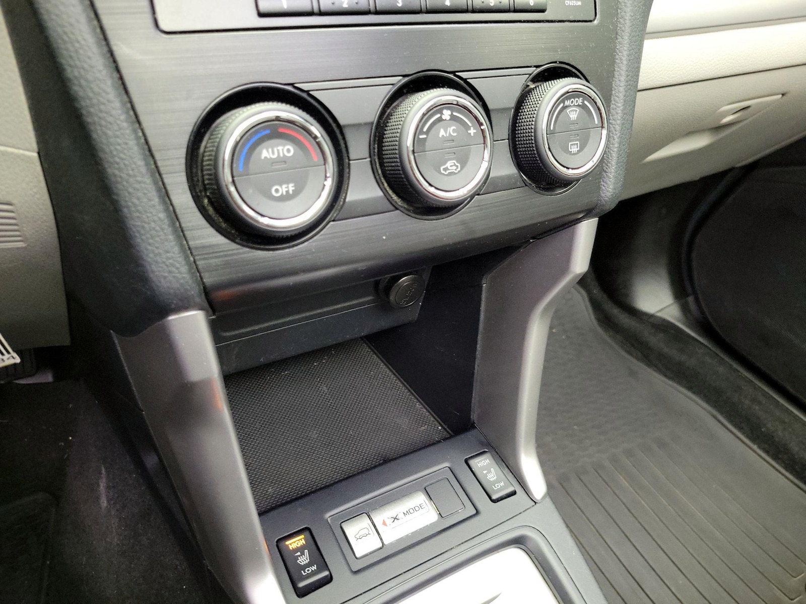 2015 Subaru Forester i Limited - Photo 17