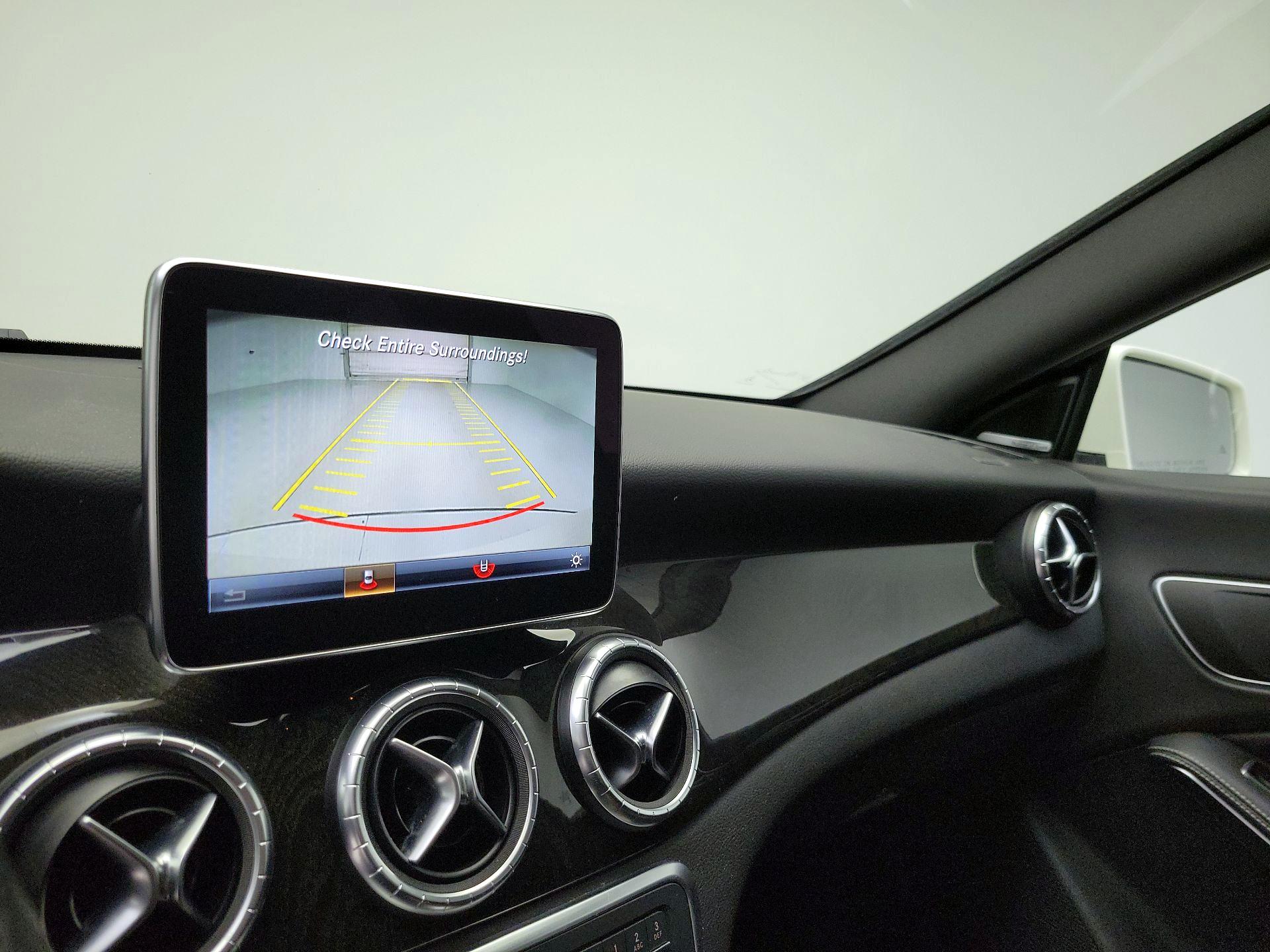 Thumbnail: 2016 Mercedes-Benz CLA - 15